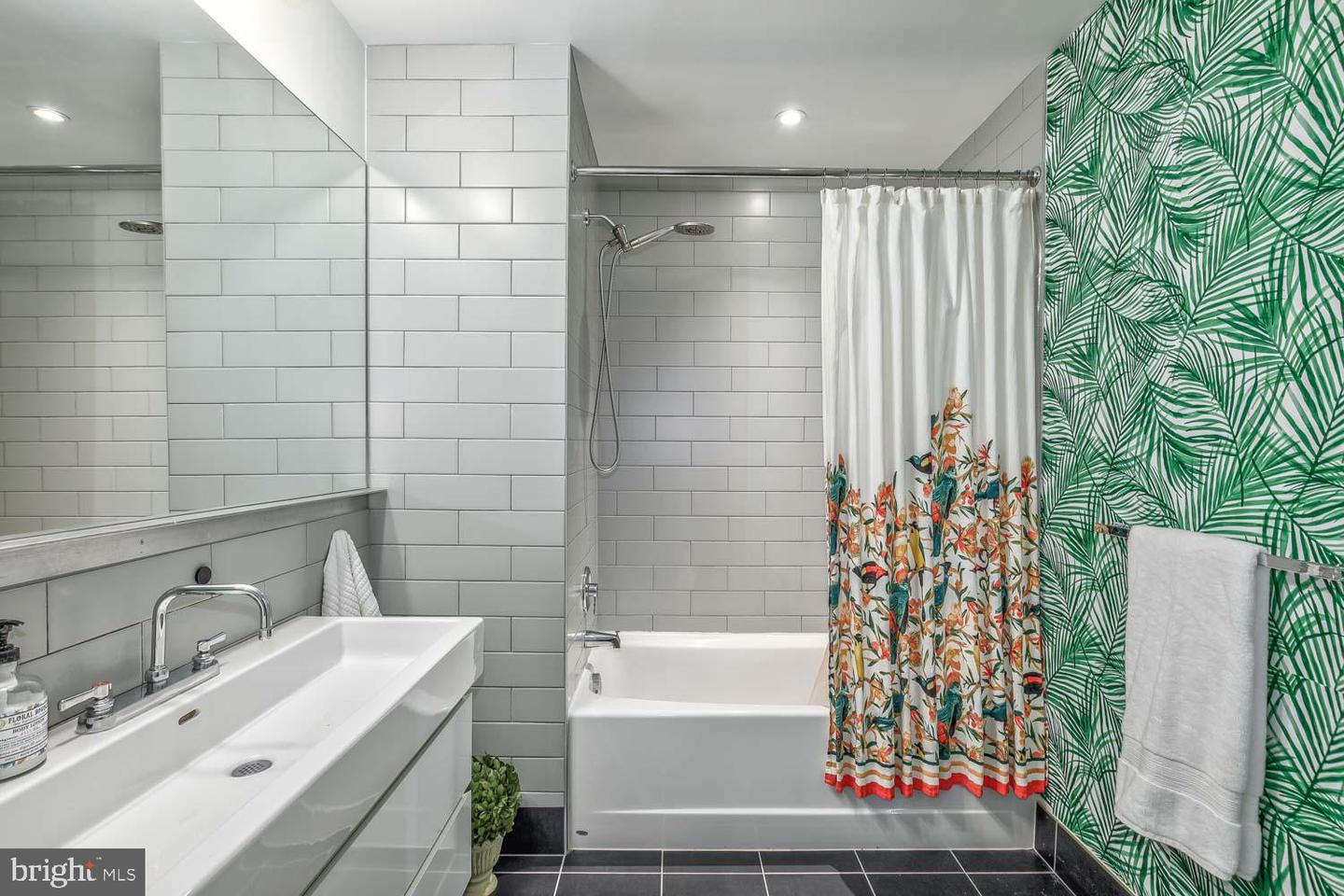 2030 8TH ST NW #513, WASHINGTON, District Of Columbia 20001, 1 Bedroom Bedrooms, ,1 BathroomBathrooms,Residential,For sale,2030 8TH ST NW #513,DCDC2220492 MLS # DCDC2220492