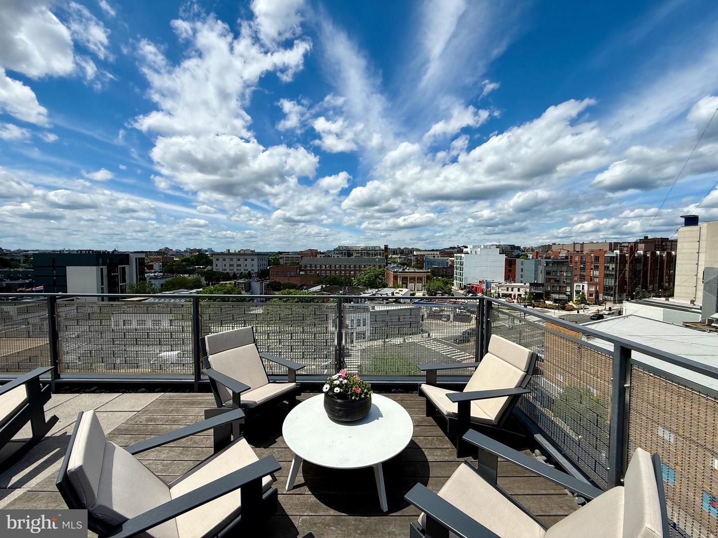 2030 8TH ST NW #513, WASHINGTON, District Of Columbia 20001, 1 Bedroom Bedrooms, ,1 BathroomBathrooms,Residential,For sale,2030 8TH ST NW #513,DCDC2220492 MLS # DCDC2220492