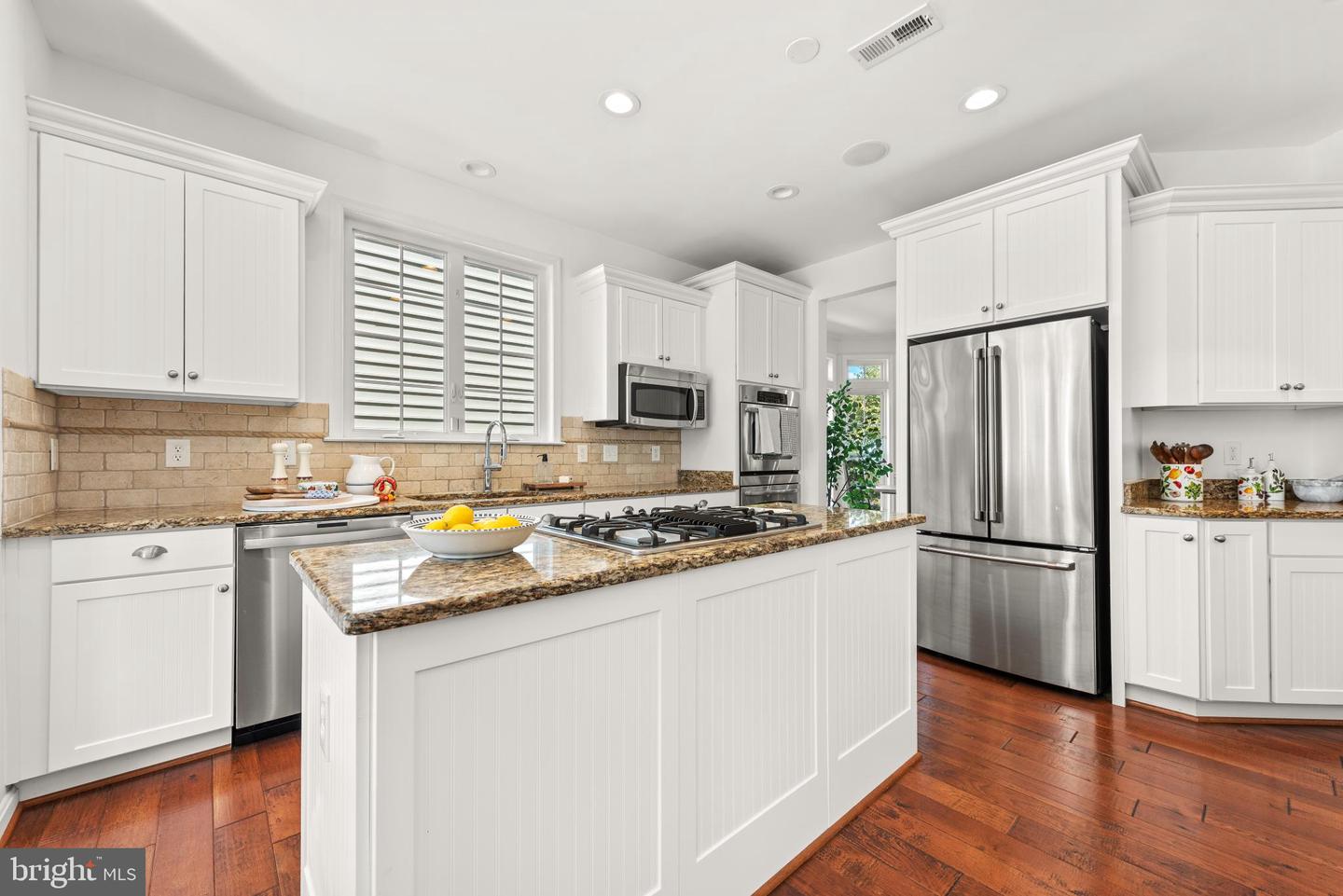 42961 THORNBLADE CIR, BROADLANDS, Virginia 20148, 4 Bedrooms Bedrooms, 15 Rooms Rooms,4 BathroomsBathrooms,Residential,For sale,42961 THORNBLADE CIR,VALO2106186 MLS # VALO2106186