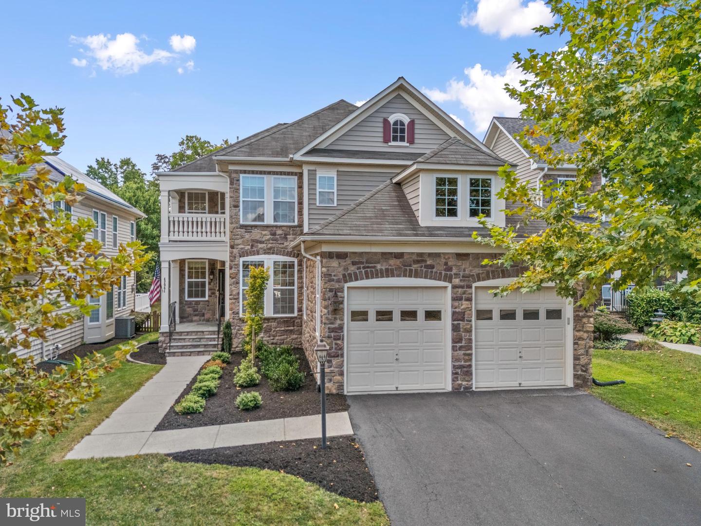 42961 THORNBLADE CIR, BROADLANDS, Virginia 20148, 4 Bedrooms Bedrooms, 15 Rooms Rooms,4 BathroomsBathrooms,Residential,For sale,42961 THORNBLADE CIR,VALO2106186 MLS # VALO2106186