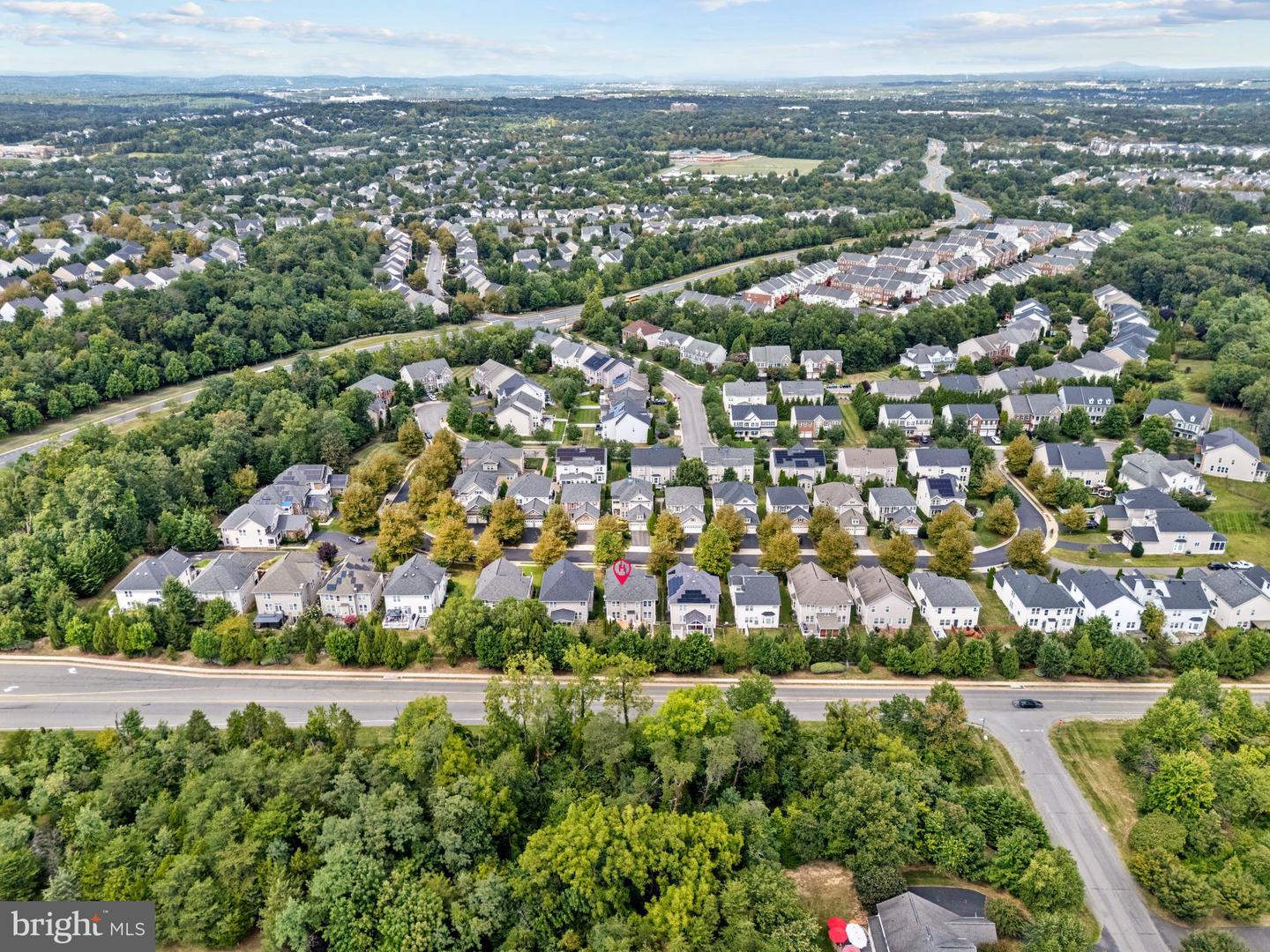 42961 THORNBLADE CIR, BROADLANDS, Virginia 20148, 4 Bedrooms Bedrooms, 15 Rooms Rooms,4 BathroomsBathrooms,Residential,For sale,42961 THORNBLADE CIR,VALO2106186 MLS # VALO2106186