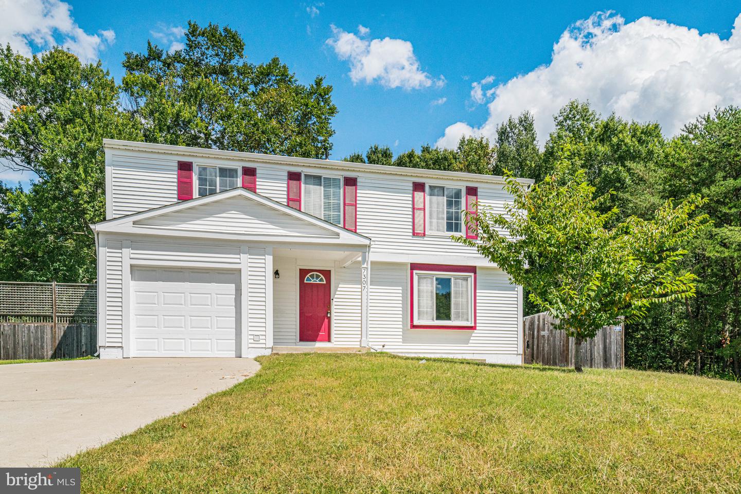 7307 BONNIEMILL LN, SPRINGFIELD, Virginia 22150, 5 Bedrooms Bedrooms, ,3 BathroomsBathrooms,Residential,For sale,7307 BONNIEMILL LN,VAFX2265124 MLS # VAFX2265124