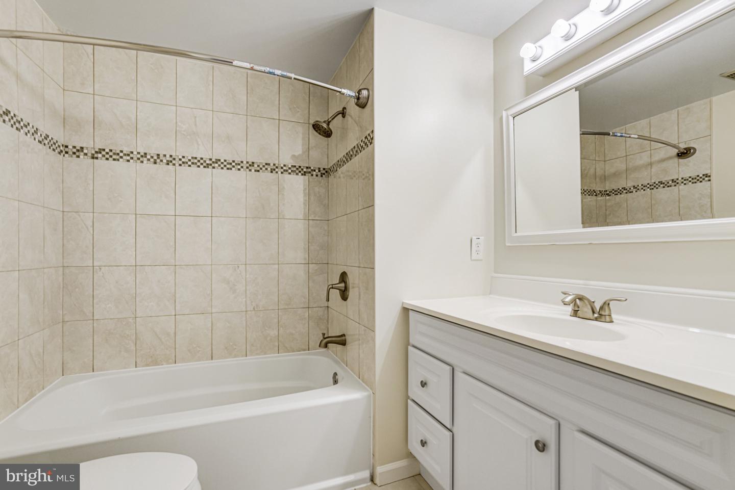 7307 BONNIEMILL LN, SPRINGFIELD, Virginia 22150, 5 Bedrooms Bedrooms, ,3 BathroomsBathrooms,Residential,For sale,7307 BONNIEMILL LN,VAFX2265124 MLS # VAFX2265124