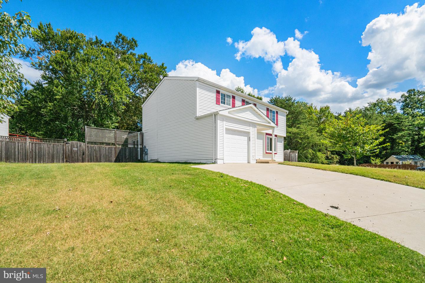 7307 BONNIEMILL LN, SPRINGFIELD, Virginia 22150, 5 Bedrooms Bedrooms, ,3 BathroomsBathrooms,Residential,For sale,7307 BONNIEMILL LN,VAFX2265124 MLS # VAFX2265124