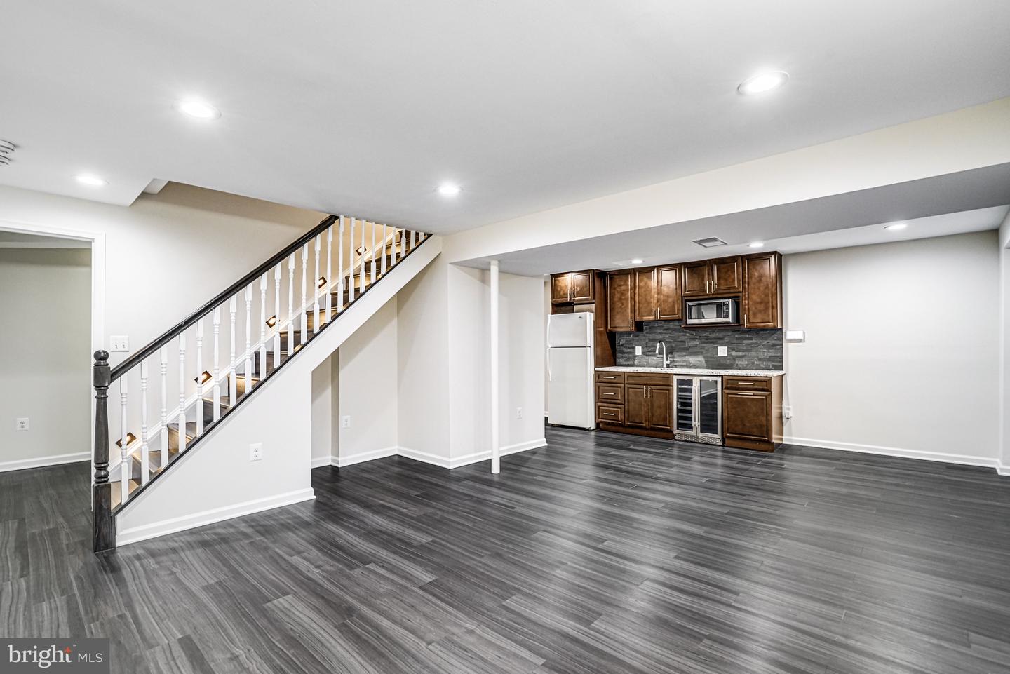 7307 BONNIEMILL LN, SPRINGFIELD, Virginia 22150, 5 Bedrooms Bedrooms, ,3 BathroomsBathrooms,Residential,For sale,7307 BONNIEMILL LN,VAFX2265124 MLS # VAFX2265124