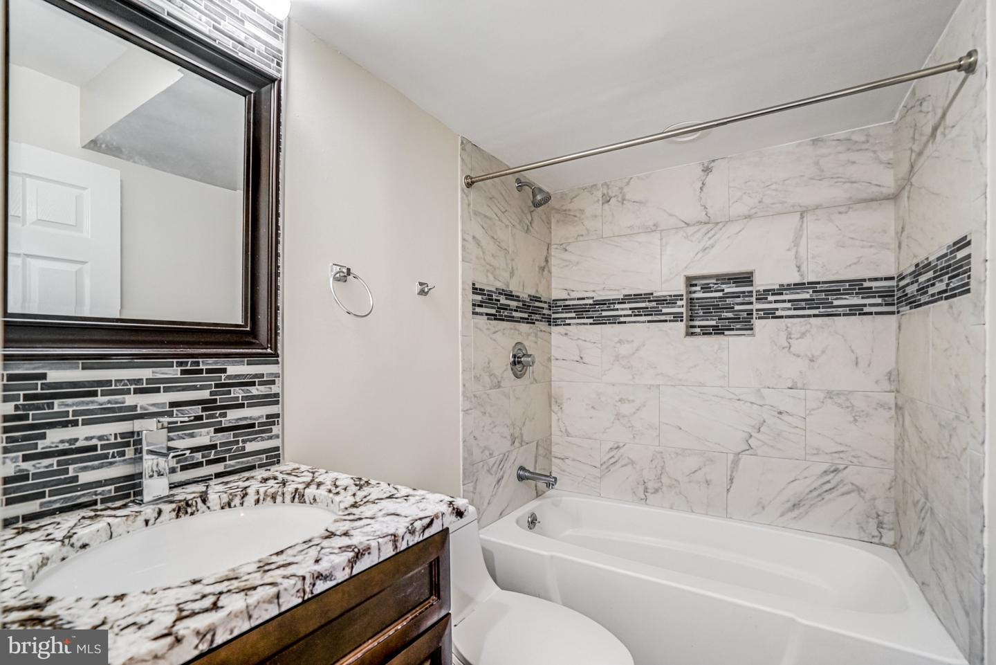 7307 BONNIEMILL LN, SPRINGFIELD, Virginia 22150, 5 Bedrooms Bedrooms, ,3 BathroomsBathrooms,Residential,For sale,7307 BONNIEMILL LN,VAFX2265124 MLS # VAFX2265124