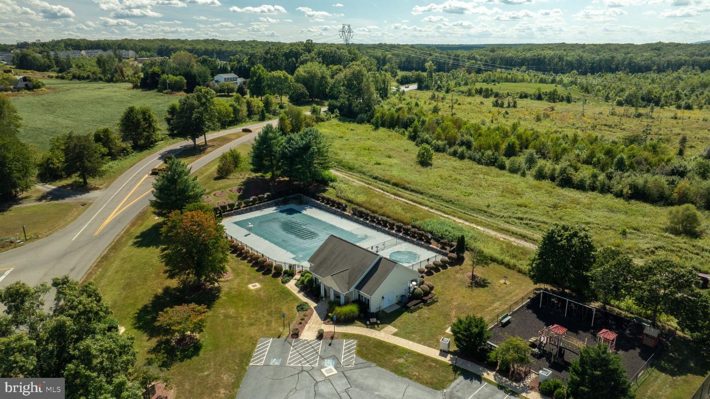 2011 CHESTERFIELD RD, LOCUST GROVE, Virginia 22508, 4 Bedrooms Bedrooms, ,3 BathroomsBathrooms,Residential,For sale,2011 CHESTERFIELD RD,VAOR2010680 MLS # VAOR2010680