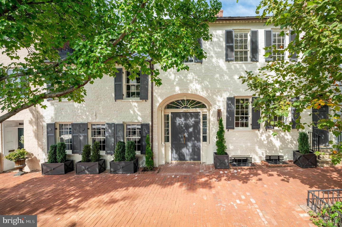 1524 33RD ST NW, WASHINGTON, District Of Columbia 20007, 6 Bedrooms Bedrooms, ,6 BathroomsBathrooms,Residential,For sale,1524 33RD ST NW,DCDC2220696 MLS # DCDC2220696