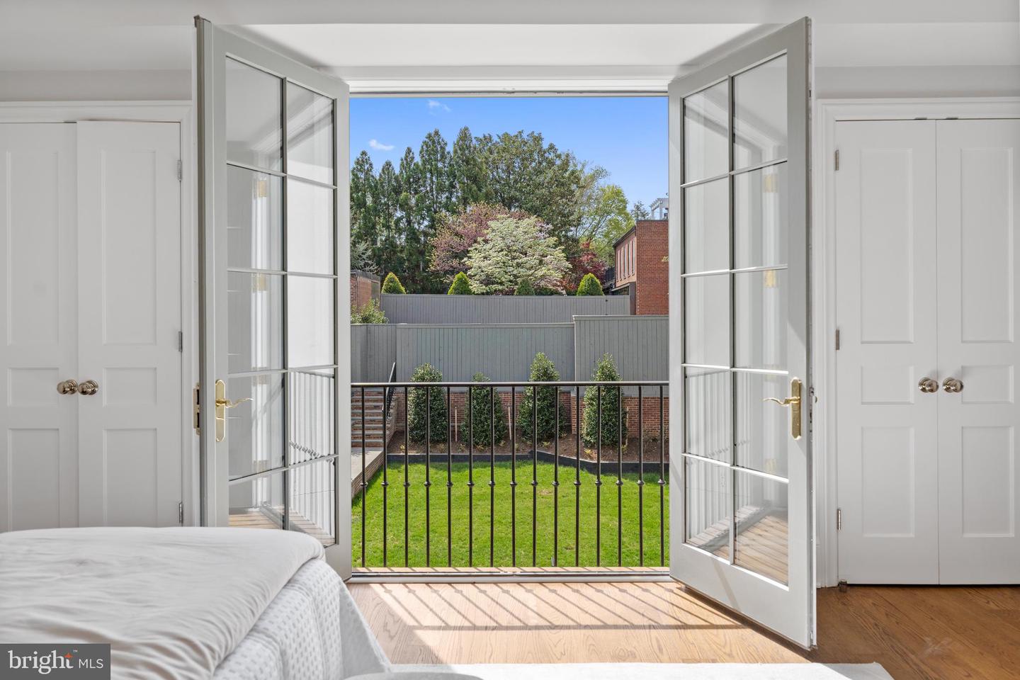 1524 33RD ST NW, WASHINGTON, District Of Columbia 20007, 6 Bedrooms Bedrooms, ,6 BathroomsBathrooms,Residential,For sale,1524 33RD ST NW,DCDC2220696 MLS # DCDC2220696