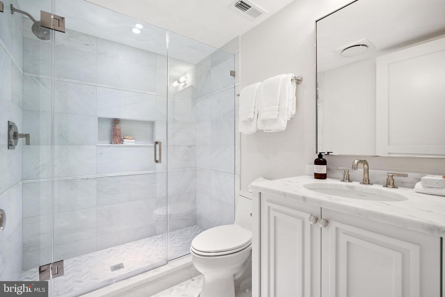 1524 33RD ST NW, WASHINGTON, District Of Columbia 20007, 6 Bedrooms Bedrooms, ,6 BathroomsBathrooms,Residential,For sale,1524 33RD ST NW,DCDC2220696 MLS # DCDC2220696