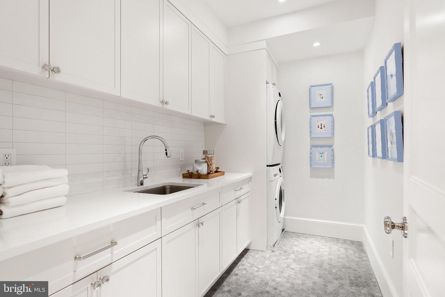 1524 33RD ST NW, WASHINGTON, District Of Columbia 20007, 6 Bedrooms Bedrooms, ,6 BathroomsBathrooms,Residential,For sale,1524 33RD ST NW,DCDC2220696 MLS # DCDC2220696