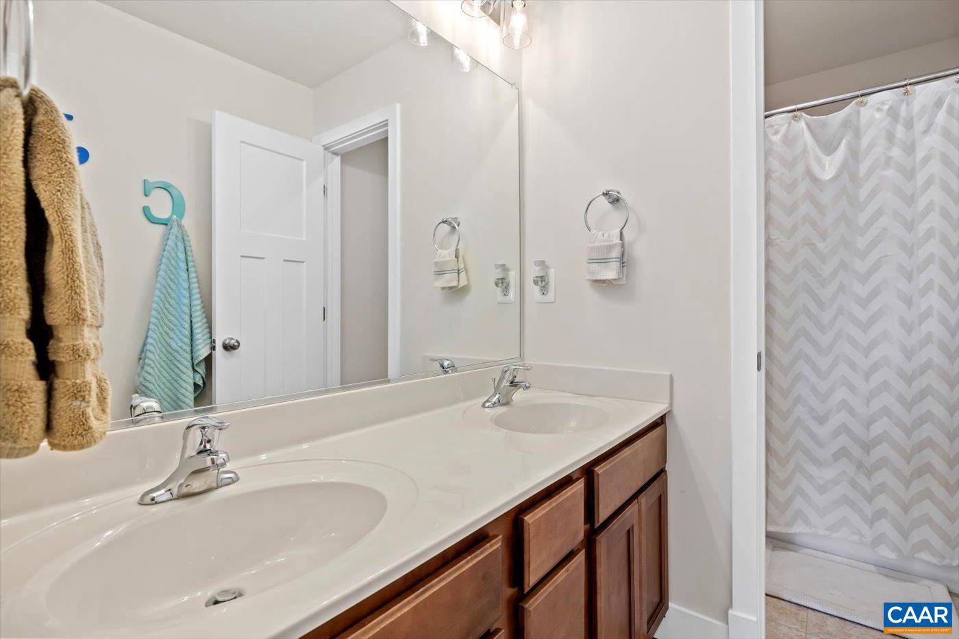 129 CHERRYWOOD CT, ZION CROSSROADS, Virginia 22942, 5 Bedrooms Bedrooms, ,3 BathroomsBathrooms,Residential,For sale,129 CHERRYWOOD CT,668642 MLS # 668642