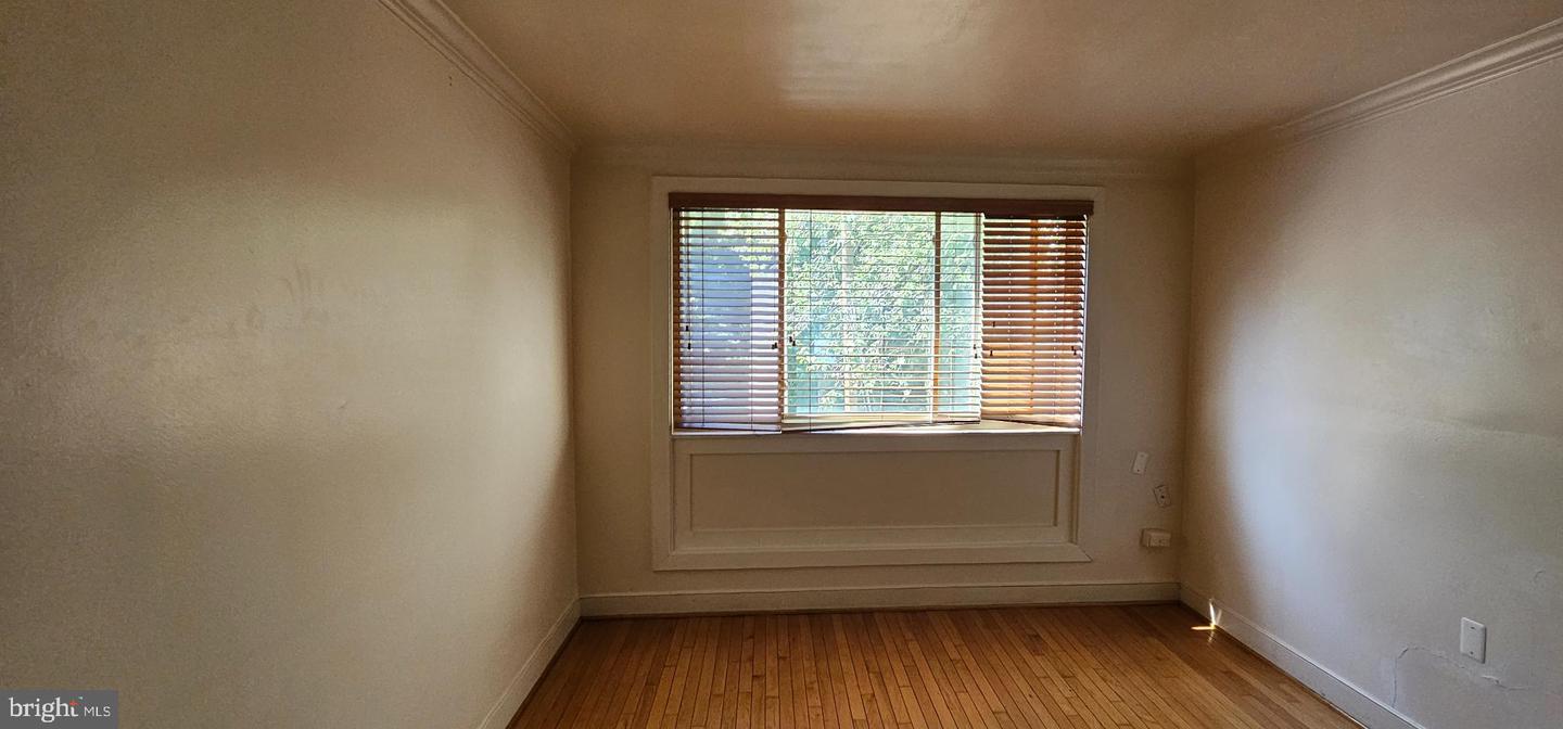 2844 HARTFORD ST SE #301, WASHINGTON, District Of Columbia 20020, 2 Bedrooms Bedrooms, 3 Rooms Rooms,1 BathroomBathrooms,Residential,For sale,2844 HARTFORD ST SE #301,DCDC2220726 MLS # DCDC2220726