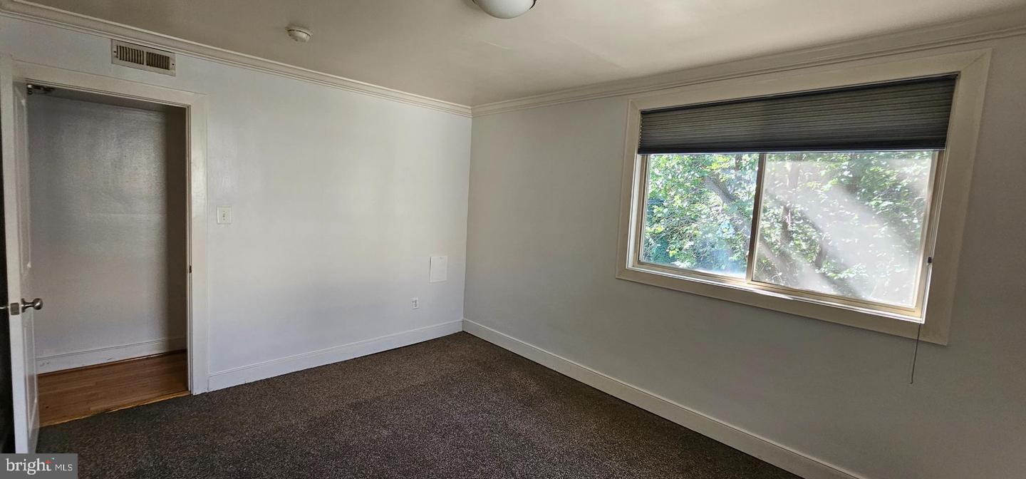 2844 HARTFORD ST SE #301, WASHINGTON, District Of Columbia 20020, 2 Bedrooms Bedrooms, 3 Rooms Rooms,1 BathroomBathrooms,Residential,For sale,2844 HARTFORD ST SE #301,DCDC2220726 MLS # DCDC2220726