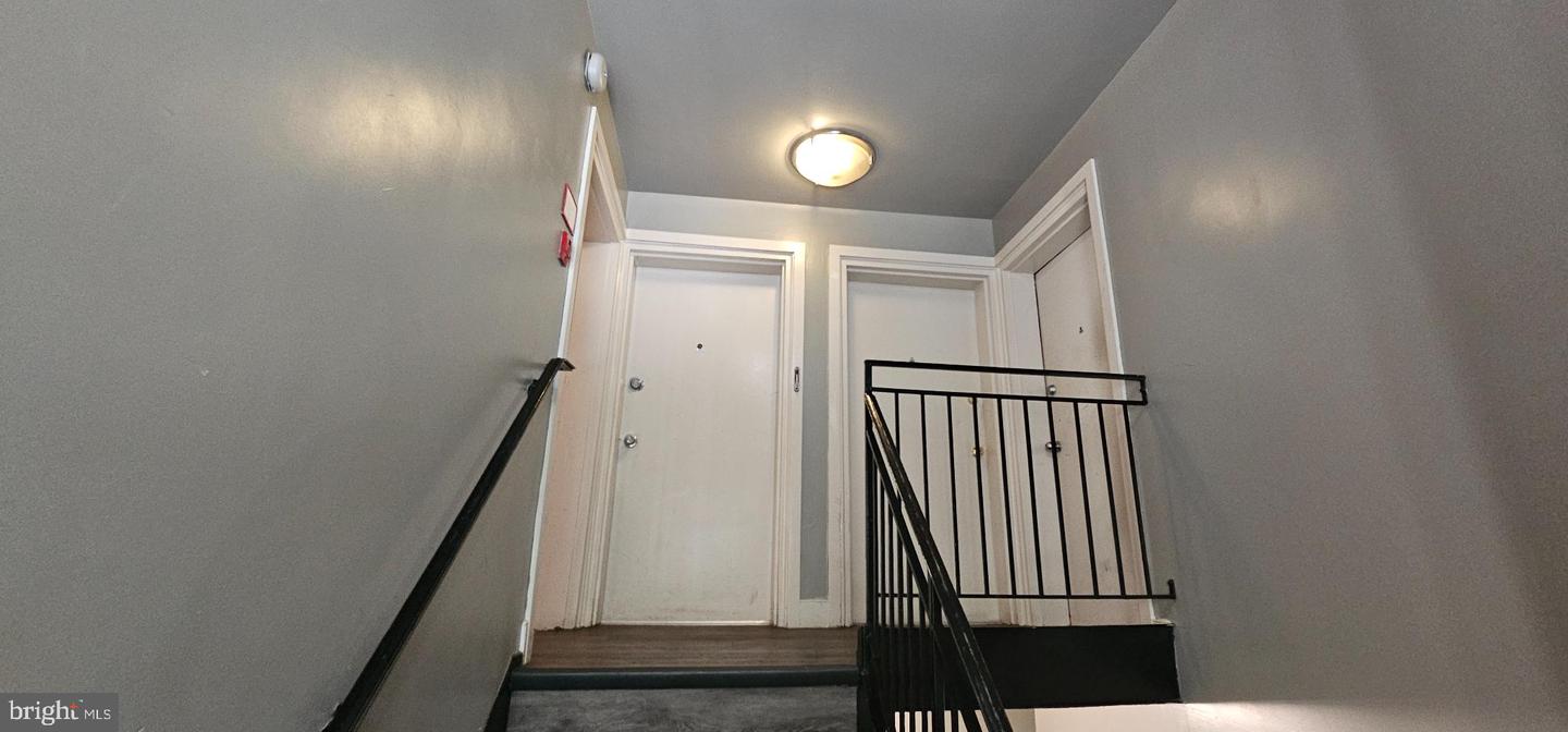 2844 HARTFORD ST SE #301, WASHINGTON, District Of Columbia 20020, 2 Bedrooms Bedrooms, 3 Rooms Rooms,1 BathroomBathrooms,Residential,For sale,2844 HARTFORD ST SE #301,DCDC2220726 MLS # DCDC2220726