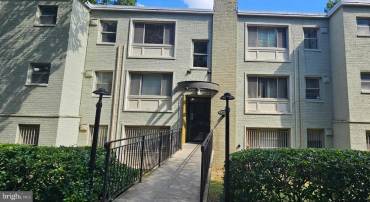 2844 HARTFORD ST SE #301, WASHINGTON, District Of Columbia 20020, 2 Bedrooms Bedrooms, 3 Rooms Rooms,1 BathroomBathrooms,Residential,For sale,2844 HARTFORD ST SE #301,DCDC2220726 MLS # DCDC2220726