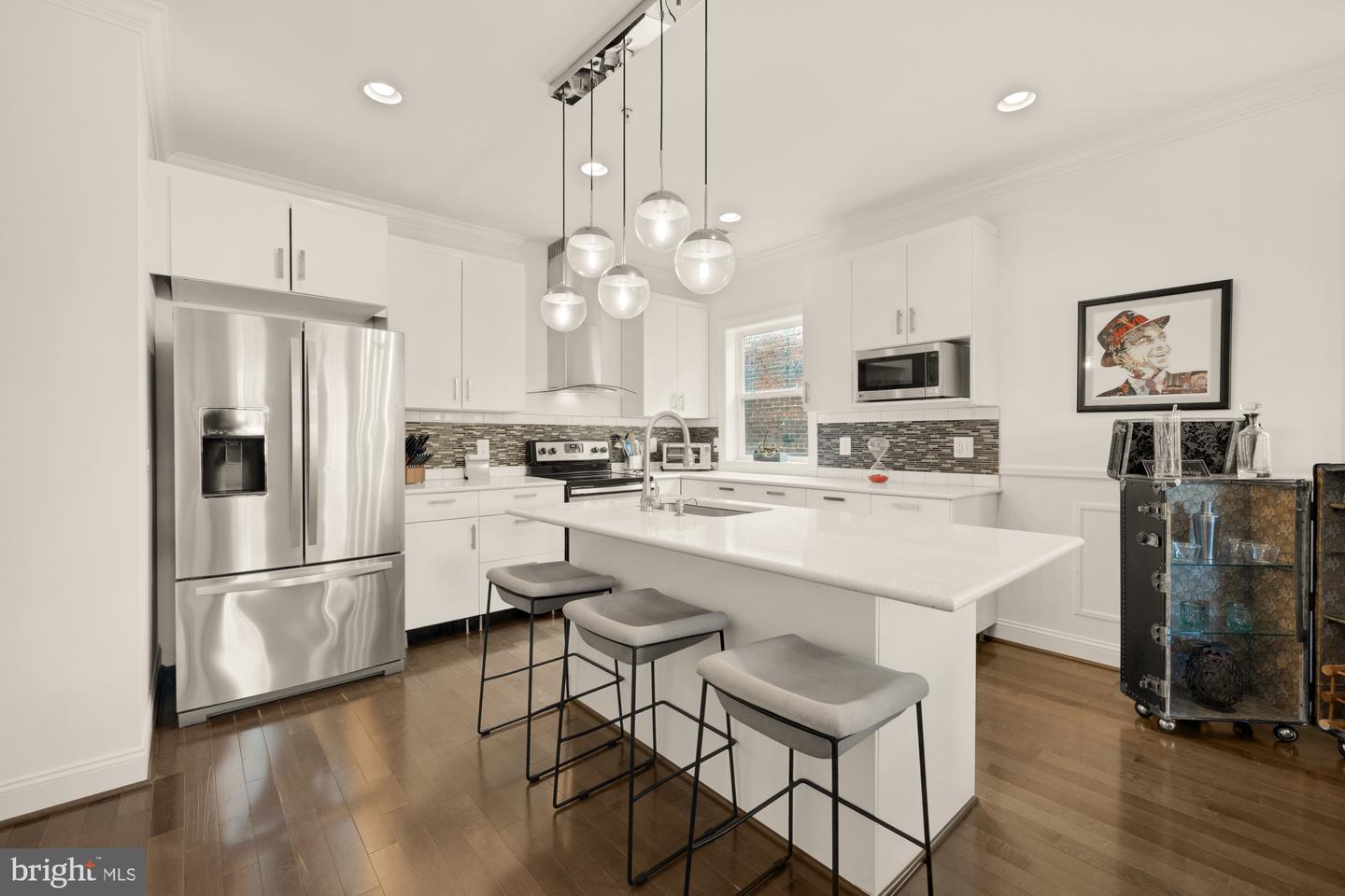 233 S ST NE #4, WASHINGTON, District Of Columbia 20002, 2 Bedrooms Bedrooms, ,2 BathroomsBathrooms,Residential,For sale,233 S ST NE #4,DCDC2220752 MLS # DCDC2220752