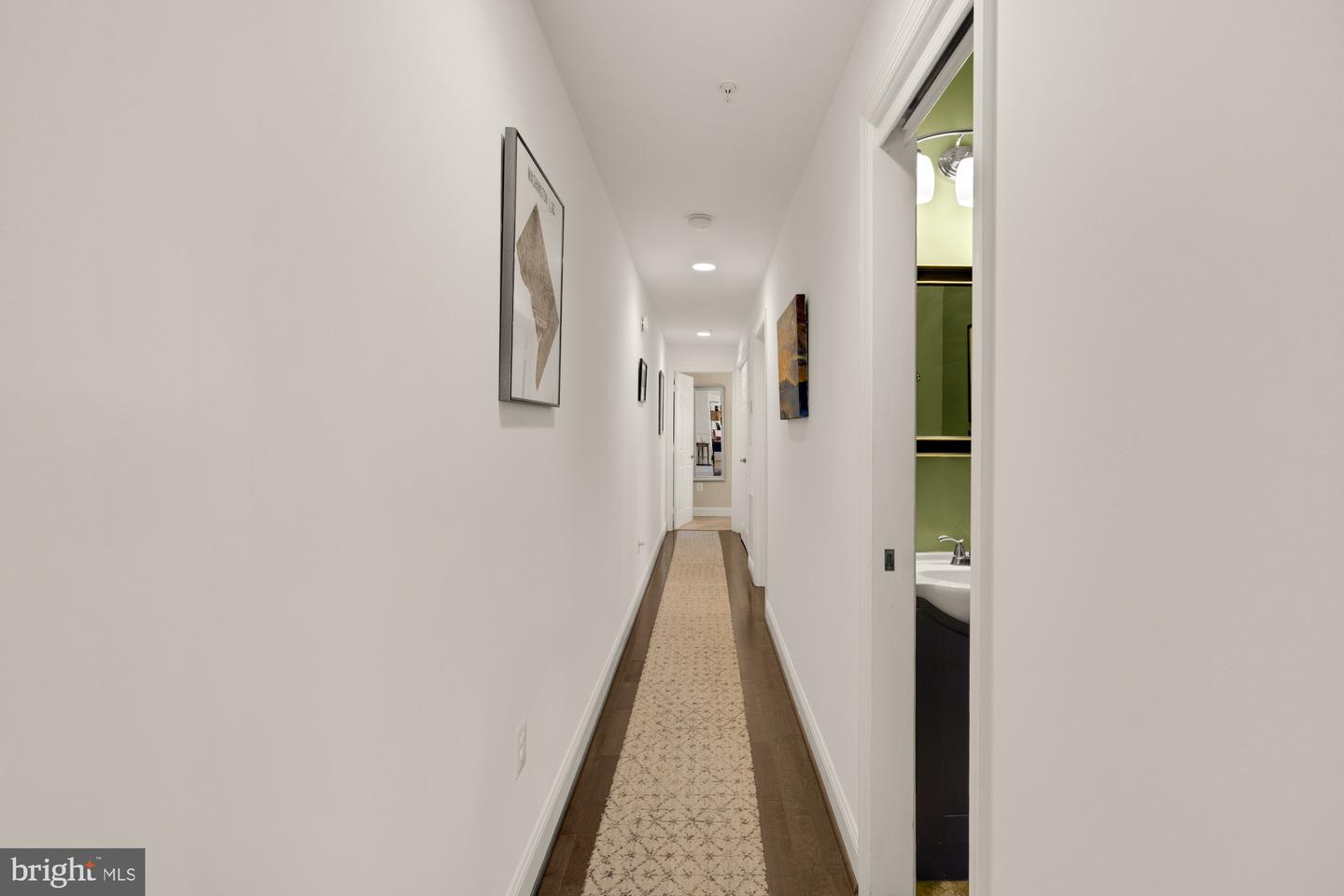 233 S ST NE #4, WASHINGTON, District Of Columbia 20002, 2 Bedrooms Bedrooms, ,2 BathroomsBathrooms,Residential,For sale,233 S ST NE #4,DCDC2220752 MLS # DCDC2220752