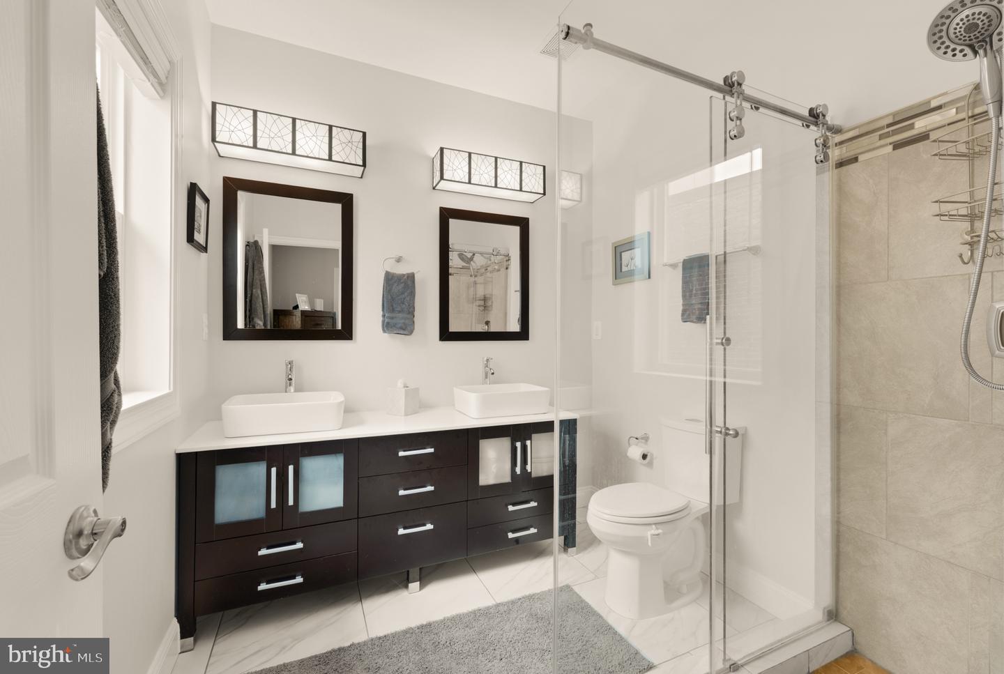 233 S ST NE #4, WASHINGTON, District Of Columbia 20002, 2 Bedrooms Bedrooms, ,2 BathroomsBathrooms,Residential,For sale,233 S ST NE #4,DCDC2220752 MLS # DCDC2220752