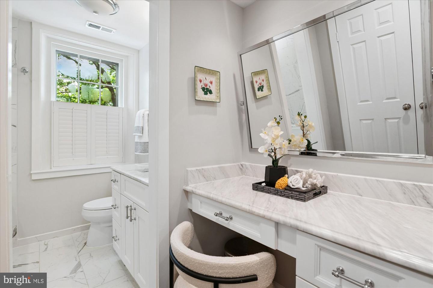 300 S COLUMBUS ST, ALEXANDRIA, Virginia 22314, 3 Bedrooms Bedrooms, 13 Rooms Rooms,3 BathroomsBathrooms,Residential,For sale,300 S COLUMBUS ST,VAAX2049368 MLS # VAAX2049368