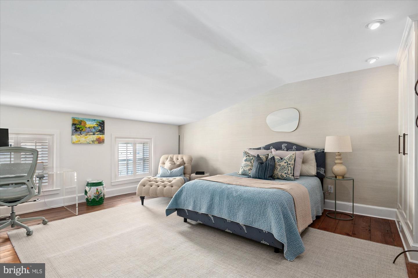 300 S COLUMBUS ST, ALEXANDRIA, Virginia 22314, 3 Bedrooms Bedrooms, 13 Rooms Rooms,3 BathroomsBathrooms,Residential,For sale,300 S COLUMBUS ST,VAAX2049368 MLS # VAAX2049368