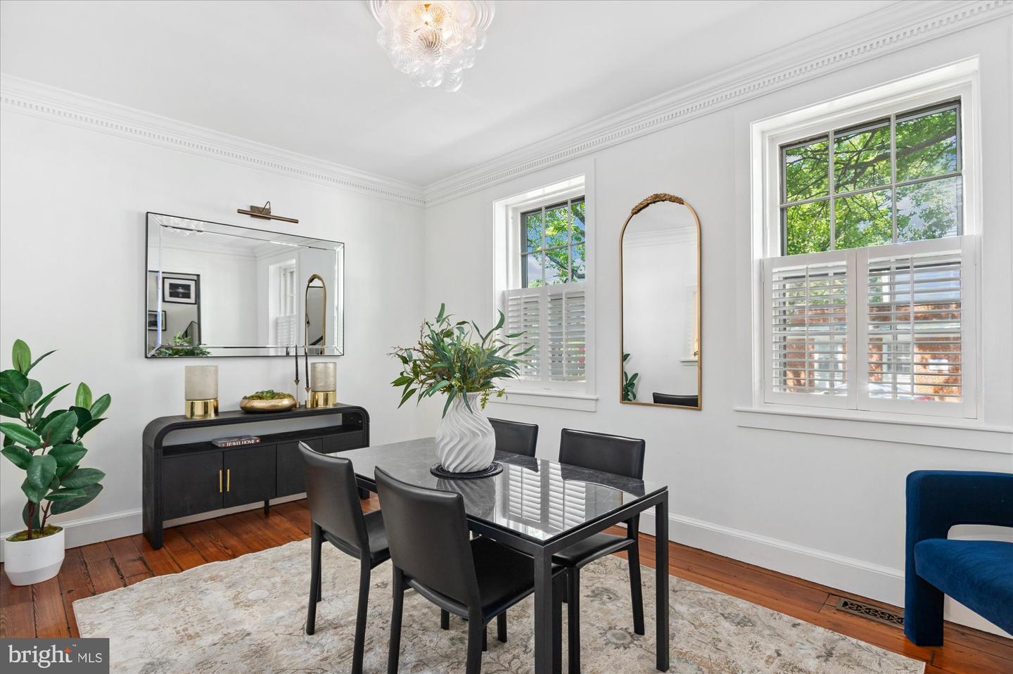 300 S COLUMBUS ST, ALEXANDRIA, Virginia 22314, 3 Bedrooms Bedrooms, 13 Rooms Rooms,3 BathroomsBathrooms,Residential,For sale,300 S COLUMBUS ST,VAAX2049368 MLS # VAAX2049368
