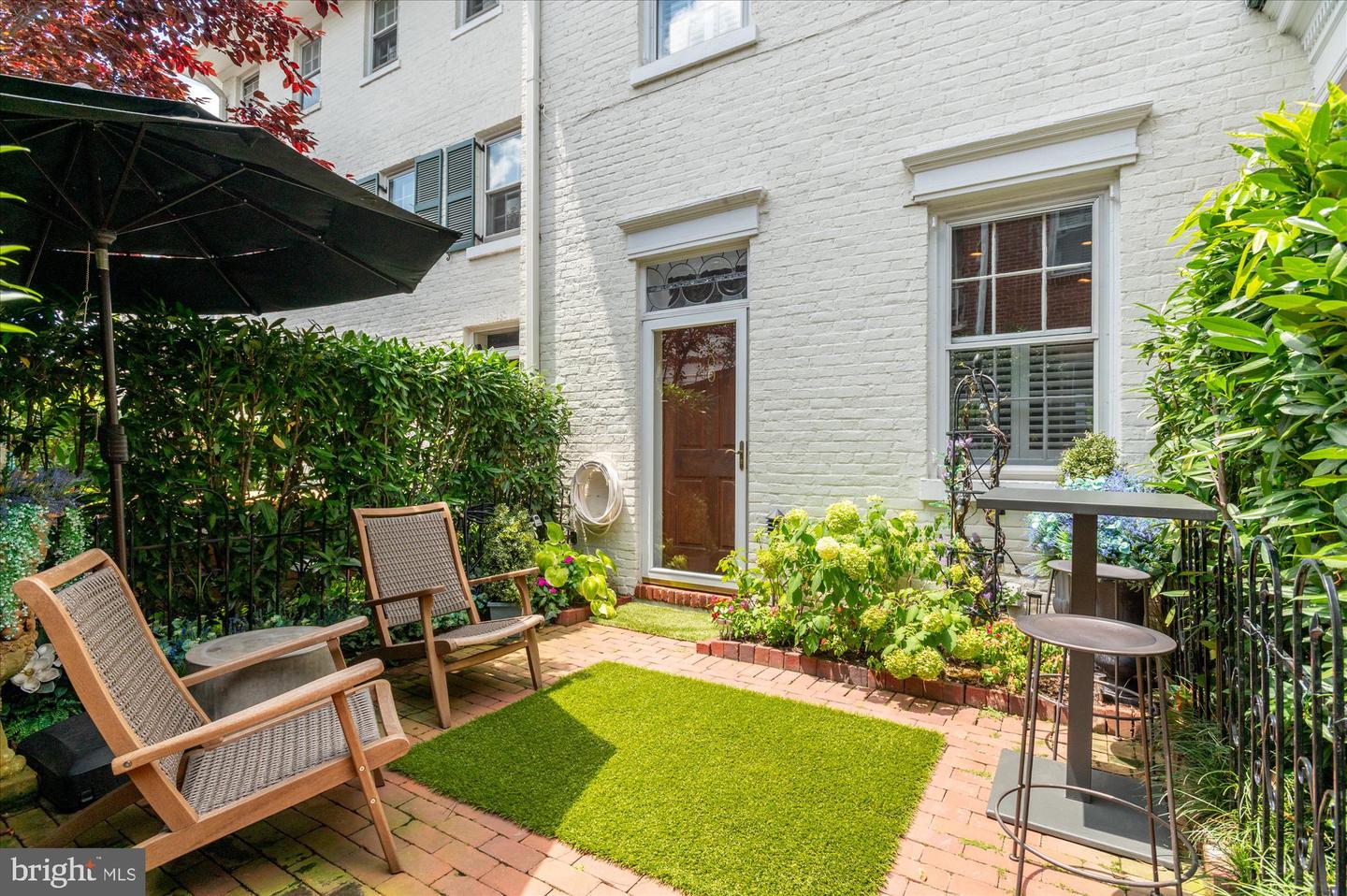 300 S COLUMBUS ST, ALEXANDRIA, Virginia 22314, 3 Bedrooms Bedrooms, 13 Rooms Rooms,3 BathroomsBathrooms,Residential,For sale,300 S COLUMBUS ST,VAAX2049368 MLS # VAAX2049368