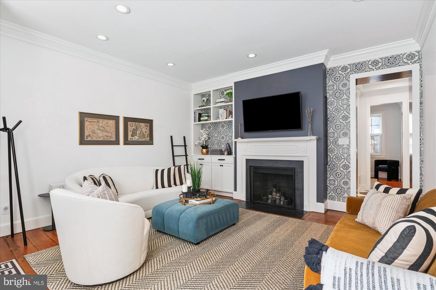 300 S COLUMBUS ST, ALEXANDRIA, Virginia 22314, 3 Bedrooms Bedrooms, 13 Rooms Rooms,3 BathroomsBathrooms,Residential,For sale,300 S COLUMBUS ST,VAAX2049368 MLS # VAAX2049368