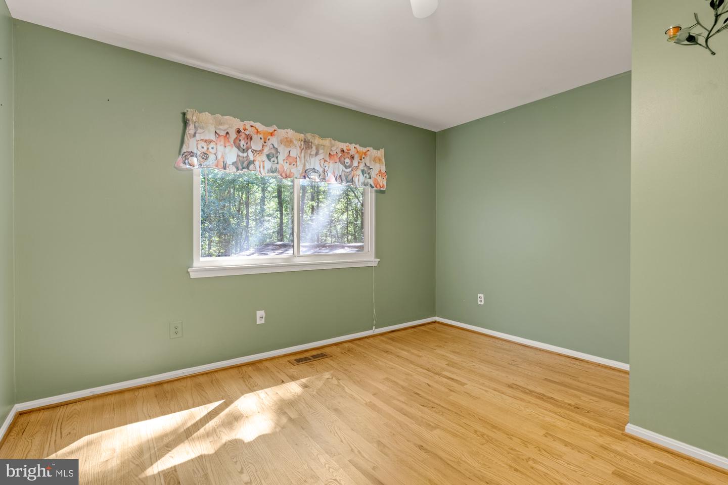 11203 SILVERLEAF DR, FAIRFAX STATION, Virginia 22039, 4 Bedrooms Bedrooms, ,2 BathroomsBathrooms,Residential,For sale,11203 SILVERLEAF DR,VAFX2265262 MLS # VAFX2265262