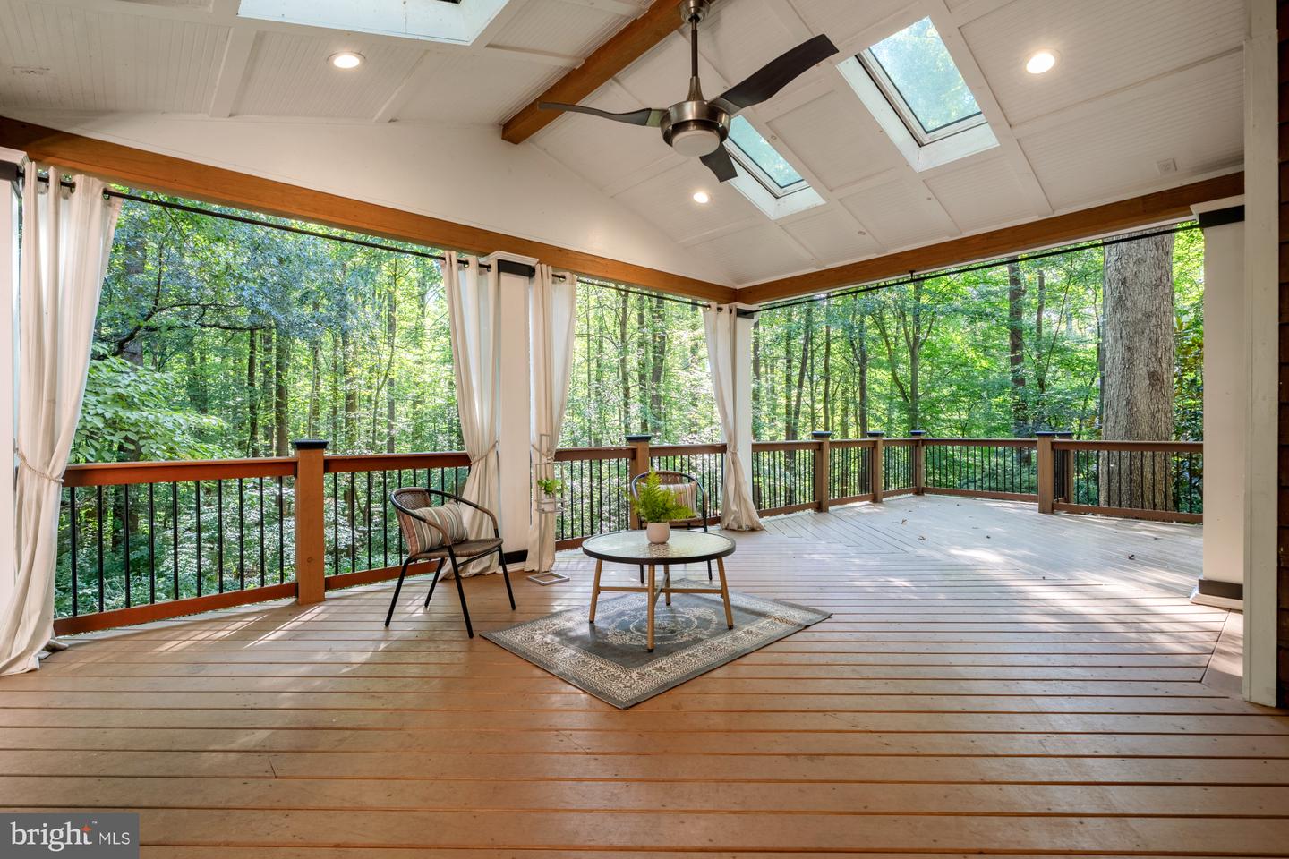 11203 SILVERLEAF DR, FAIRFAX STATION, Virginia 22039, 4 Bedrooms Bedrooms, ,2 BathroomsBathrooms,Residential,For sale,11203 SILVERLEAF DR,VAFX2265262 MLS # VAFX2265262