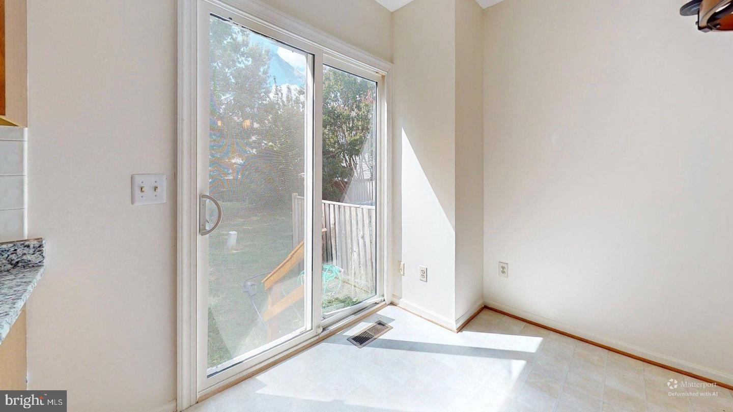 20044 CREW SQ, ASHBURN, Virginia 20147, 2 Bedrooms Bedrooms, 11 Rooms Rooms,2 BathroomsBathrooms,Residential,For sale,20044 CREW SQ,VALO2106266 MLS # VALO2106266