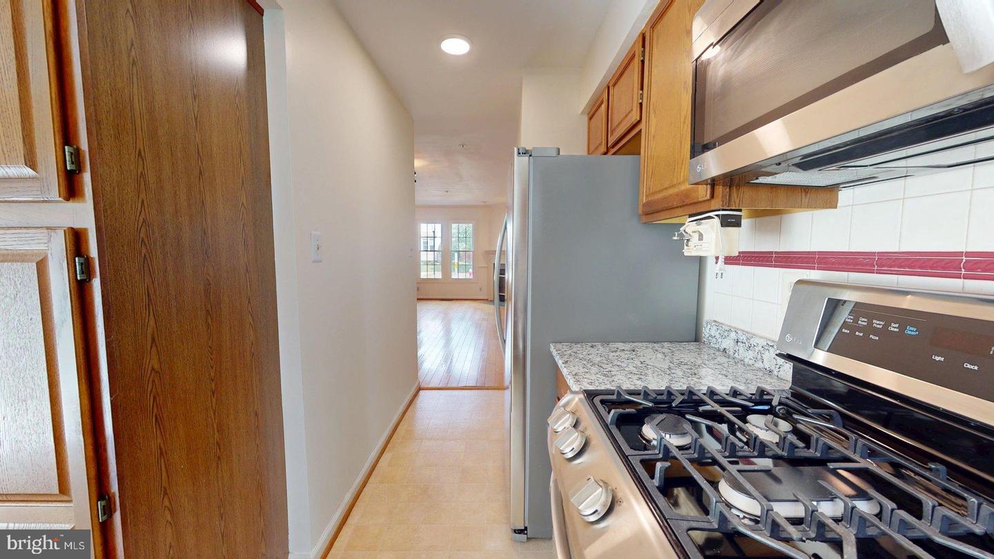 20044 CREW SQ, ASHBURN, Virginia 20147, 2 Bedrooms Bedrooms, 11 Rooms Rooms,2 BathroomsBathrooms,Residential,For sale,20044 CREW SQ,VALO2106266 MLS # VALO2106266