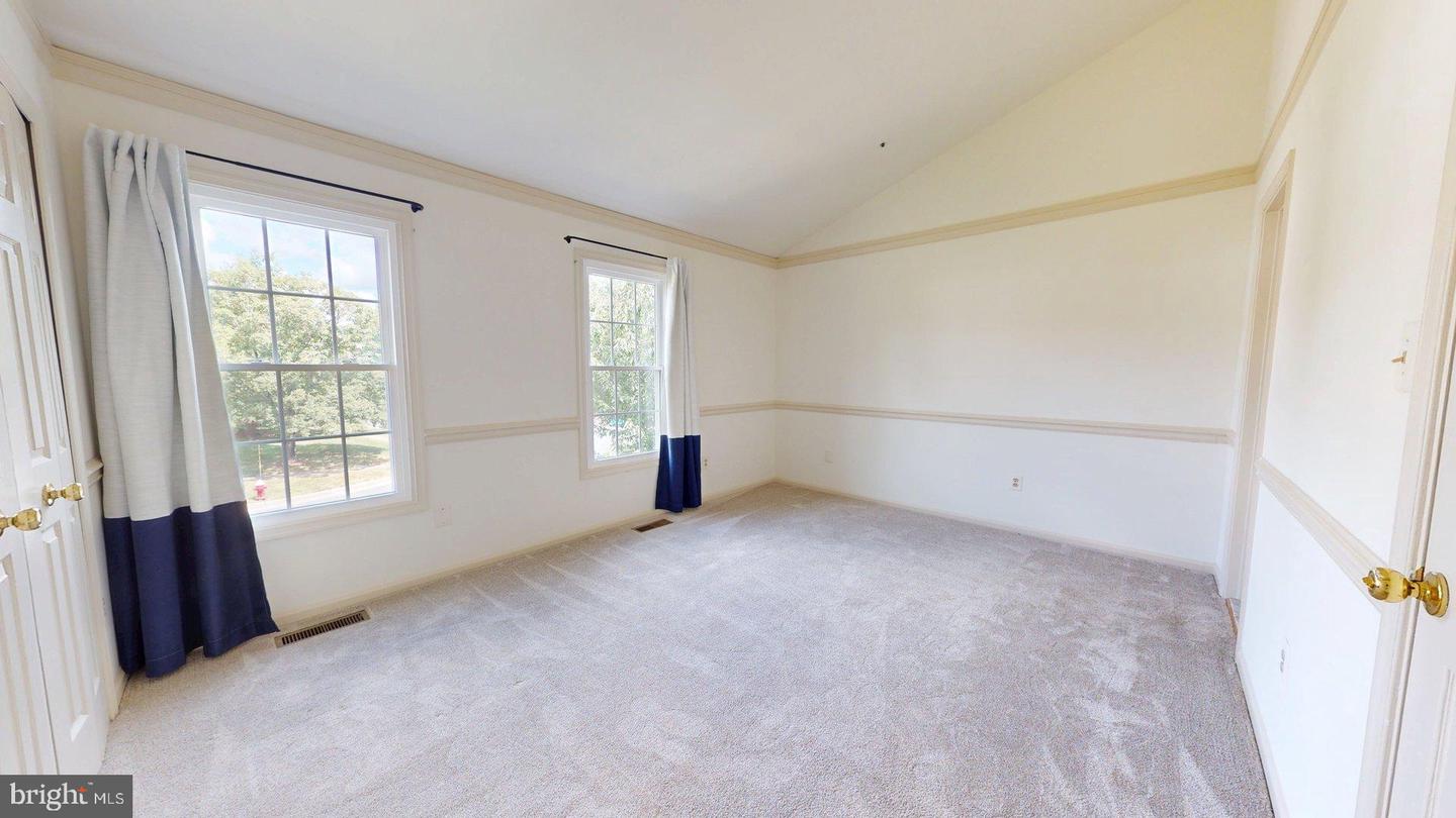 20044 CREW SQ, ASHBURN, Virginia 20147, 2 Bedrooms Bedrooms, 11 Rooms Rooms,2 BathroomsBathrooms,Residential,For sale,20044 CREW SQ,VALO2106266 MLS # VALO2106266