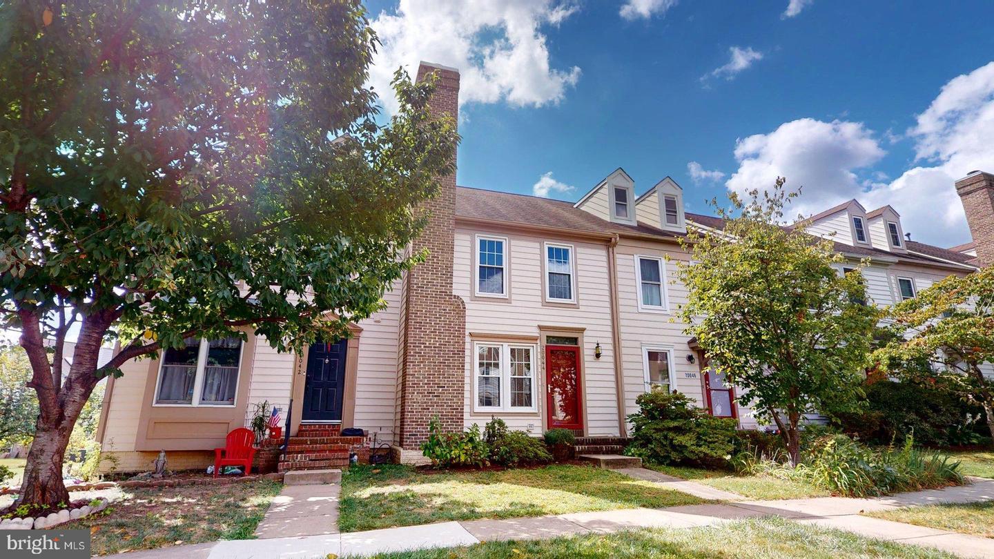 20044 CREW SQ, ASHBURN, Virginia 20147, 2 Bedrooms Bedrooms, 11 Rooms Rooms,2 BathroomsBathrooms,Residential,For sale,20044 CREW SQ,VALO2106266 MLS # VALO2106266
