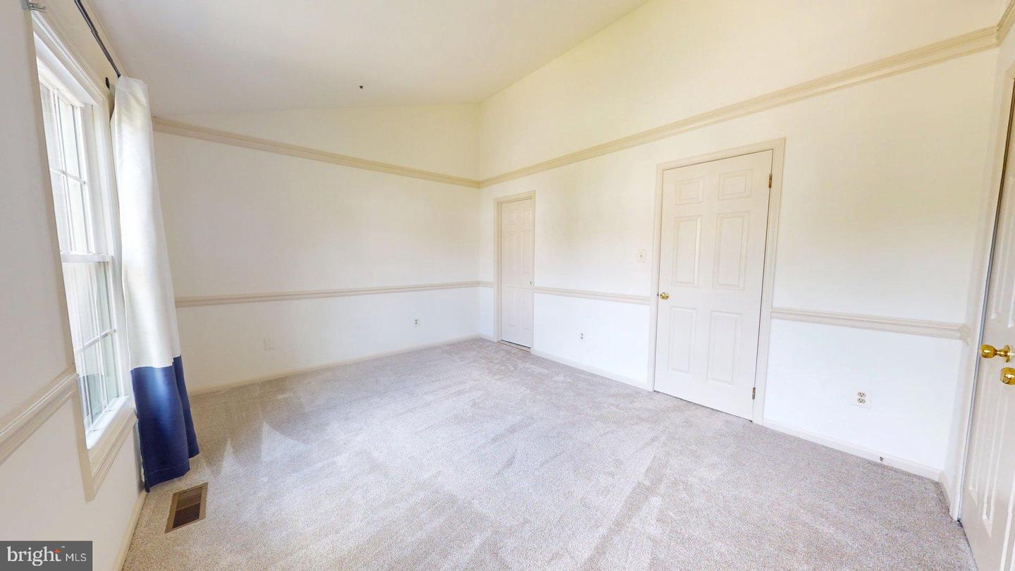 20044 CREW SQ, ASHBURN, Virginia 20147, 2 Bedrooms Bedrooms, 11 Rooms Rooms,2 BathroomsBathrooms,Residential,For sale,20044 CREW SQ,VALO2106266 MLS # VALO2106266