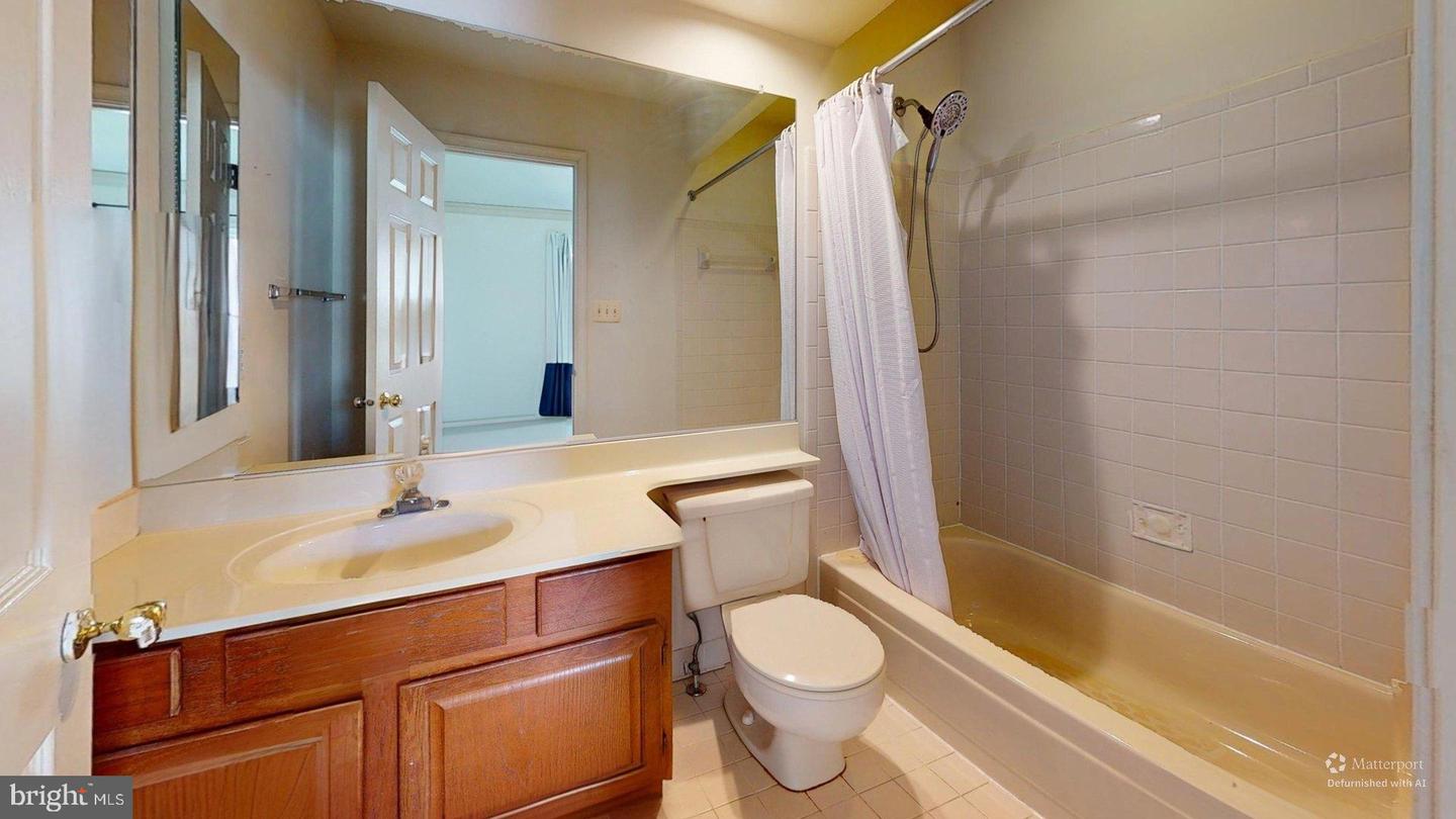 20044 CREW SQ, ASHBURN, Virginia 20147, 2 Bedrooms Bedrooms, 11 Rooms Rooms,2 BathroomsBathrooms,Residential,For sale,20044 CREW SQ,VALO2106266 MLS # VALO2106266