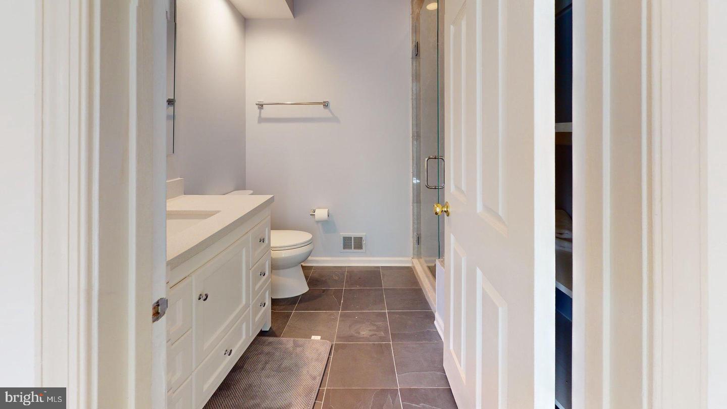 20044 CREW SQ, ASHBURN, Virginia 20147, 2 Bedrooms Bedrooms, 11 Rooms Rooms,2 BathroomsBathrooms,Residential,For sale,20044 CREW SQ,VALO2106266 MLS # VALO2106266