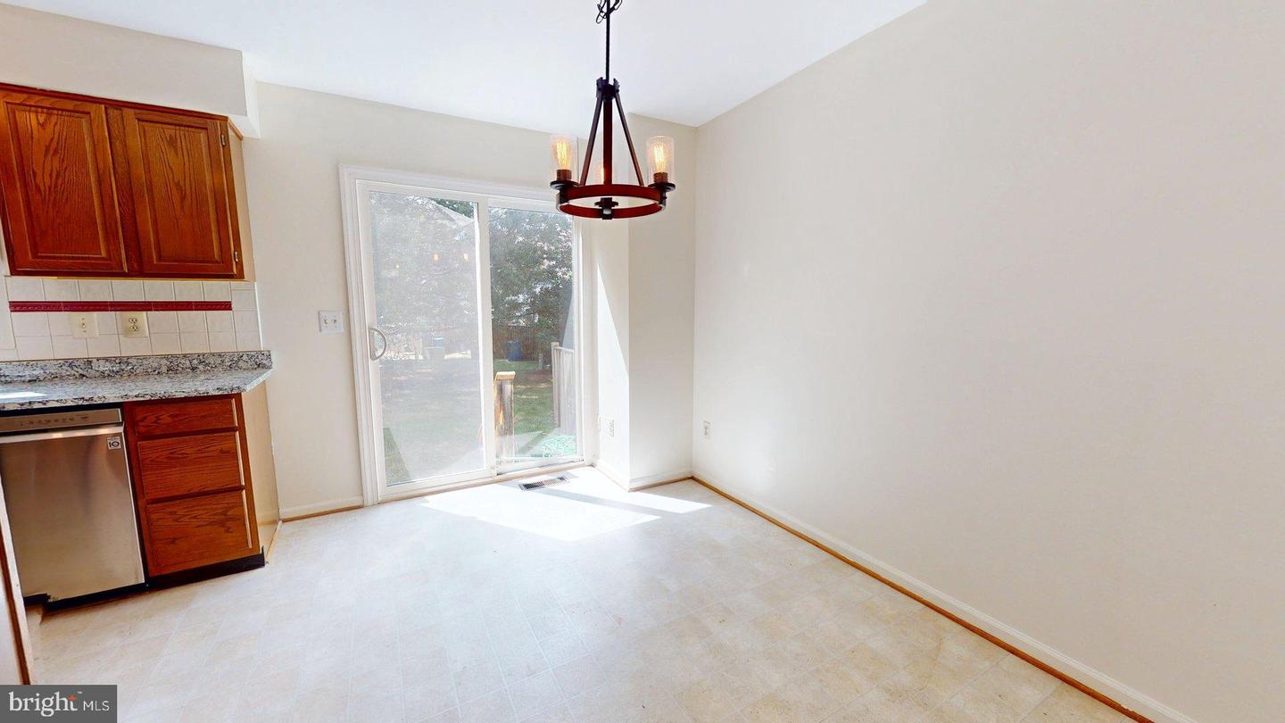 20044 CREW SQ, ASHBURN, Virginia 20147, 2 Bedrooms Bedrooms, 11 Rooms Rooms,2 BathroomsBathrooms,Residential,For sale,20044 CREW SQ,VALO2106266 MLS # VALO2106266