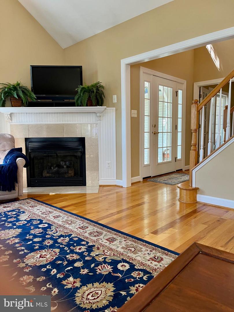 119 LAKE SHORE DR, CROSS JUNCTION, Virginia 22625, 4 Bedrooms Bedrooms, ,3 BathroomsBathrooms,Residential,For sale,119 LAKE SHORE DR,VAFV2036650 MLS # VAFV2036650