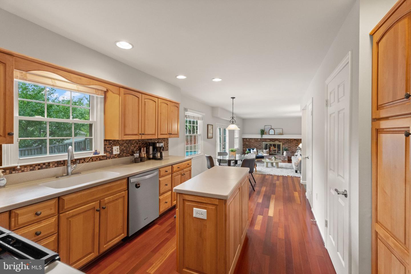 10134 RED SPRUCE RD, FAIRFAX, Virginia 22032, 4 Bedrooms Bedrooms, ,3 BathroomsBathrooms,Residential,For sale,10134 RED SPRUCE RD,VAFX2265318 MLS # VAFX2265318