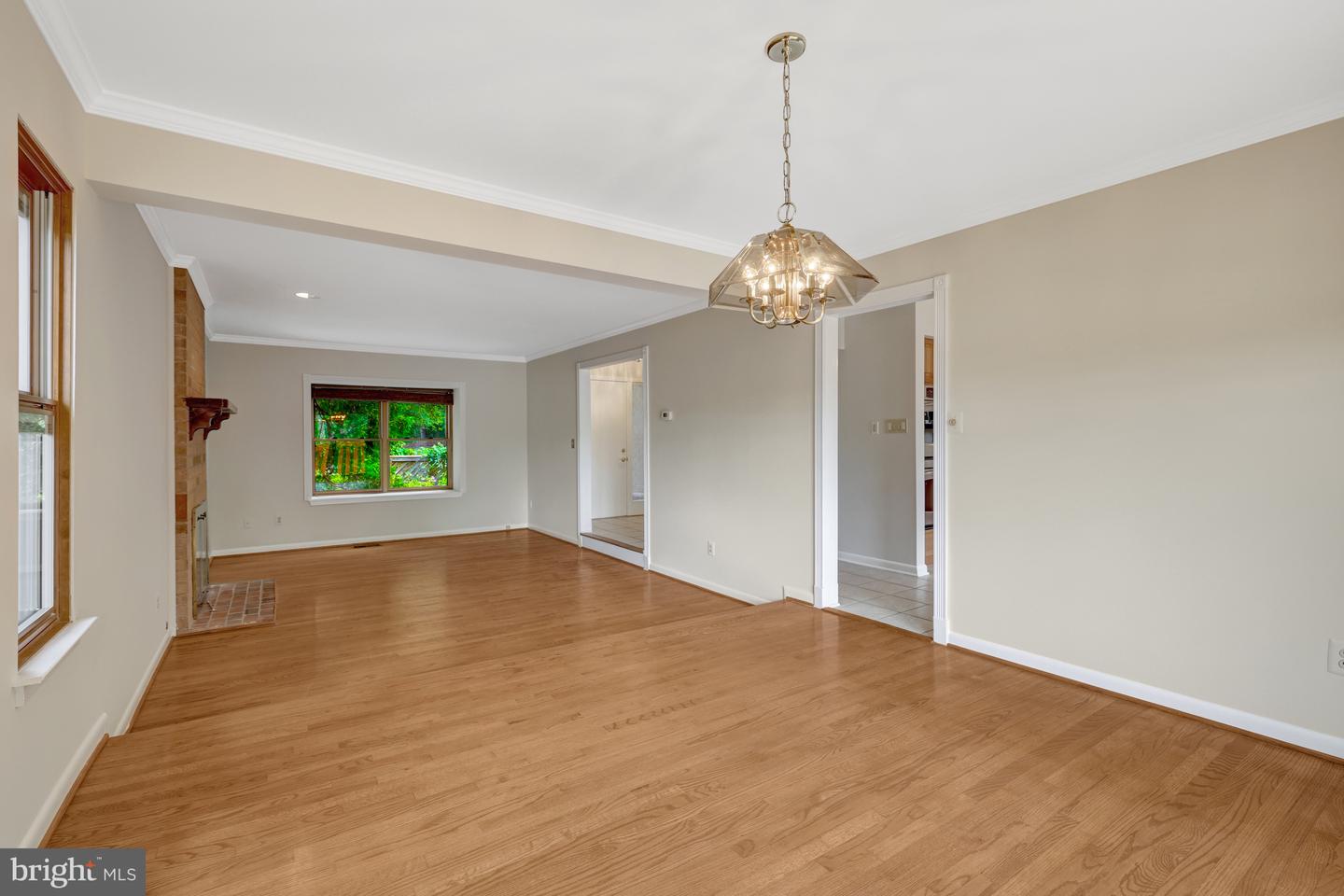 11088 GLADE CT, RESTON, Virginia 20191, 3 Bedrooms Bedrooms, 15 Rooms Rooms,3 BathroomsBathrooms,Residential,For sale,11088 GLADE CT,VAFX2265286 MLS # VAFX2265286