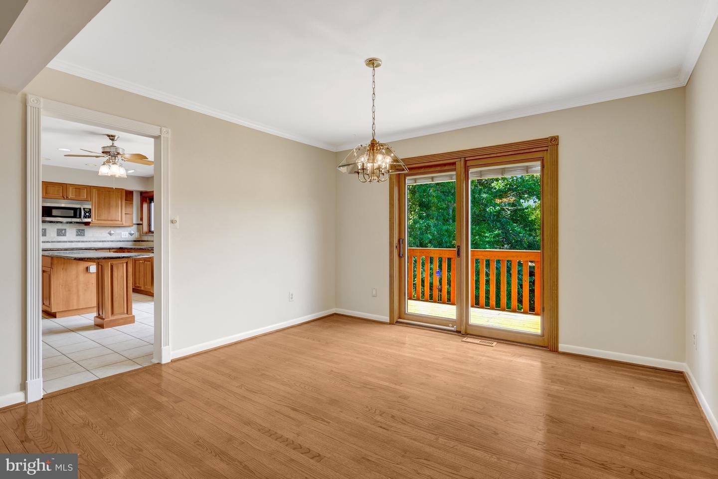 11088 GLADE CT, RESTON, Virginia 20191, 3 Bedrooms Bedrooms, 15 Rooms Rooms,3 BathroomsBathrooms,Residential,For sale,11088 GLADE CT,VAFX2265286 MLS # VAFX2265286