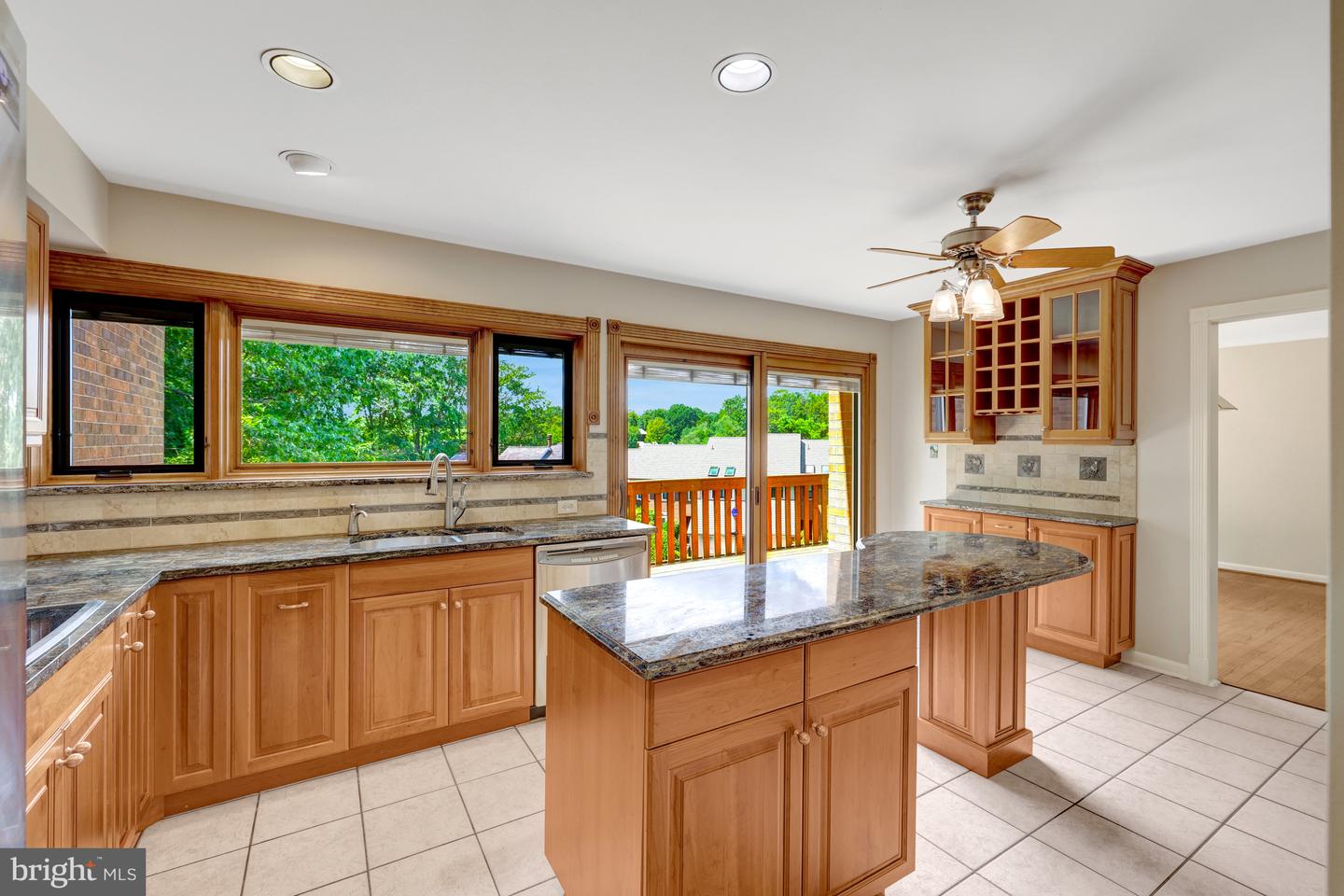 11088 GLADE CT, RESTON, Virginia 20191, 3 Bedrooms Bedrooms, 15 Rooms Rooms,3 BathroomsBathrooms,Residential,For sale,11088 GLADE CT,VAFX2265286 MLS # VAFX2265286