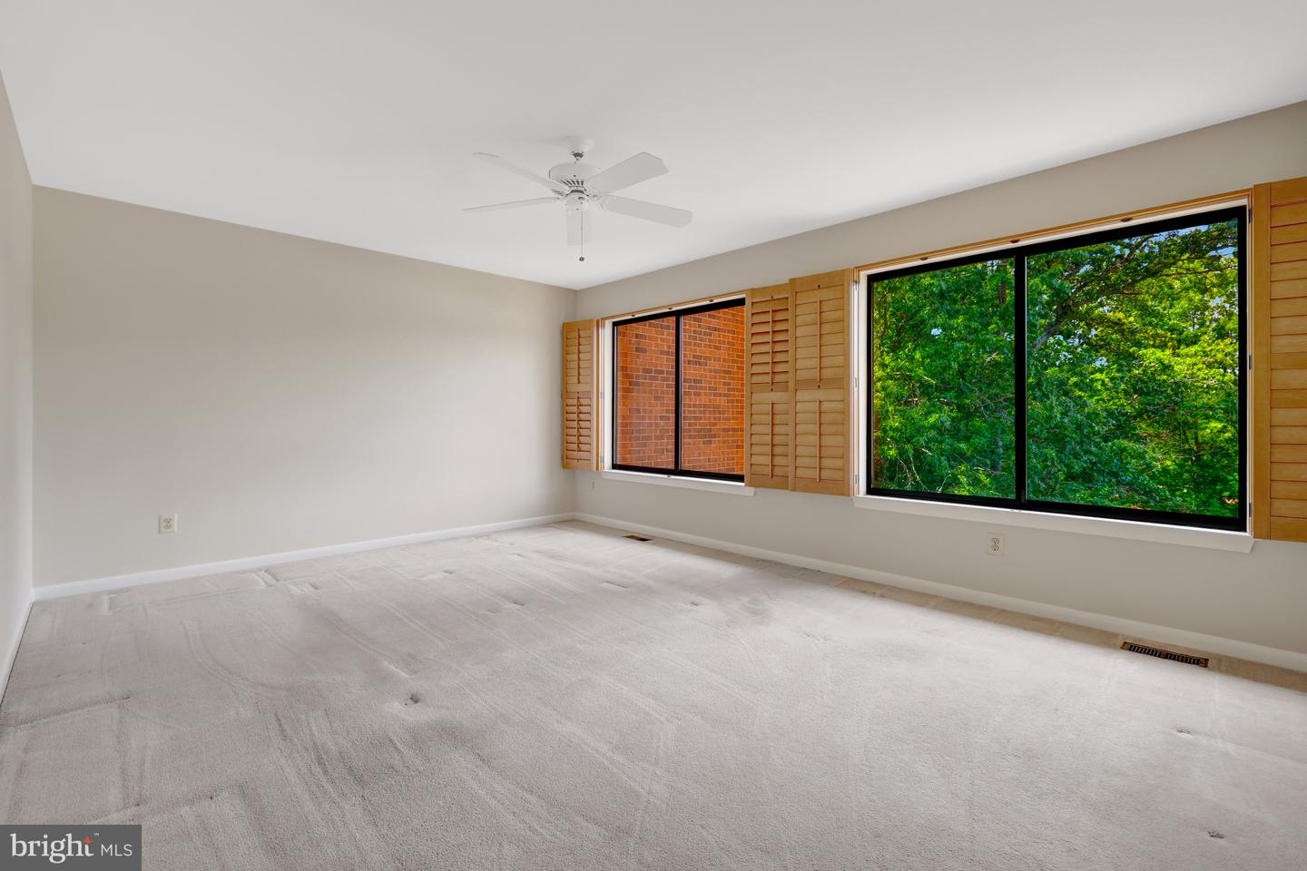 11088 GLADE CT, RESTON, Virginia 20191, 3 Bedrooms Bedrooms, 15 Rooms Rooms,3 BathroomsBathrooms,Residential,For sale,11088 GLADE CT,VAFX2265286 MLS # VAFX2265286