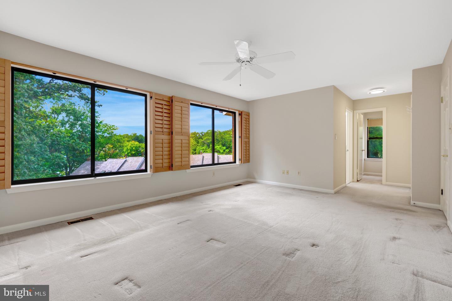 11088 GLADE CT, RESTON, Virginia 20191, 3 Bedrooms Bedrooms, 15 Rooms Rooms,3 BathroomsBathrooms,Residential,For sale,11088 GLADE CT,VAFX2265286 MLS # VAFX2265286