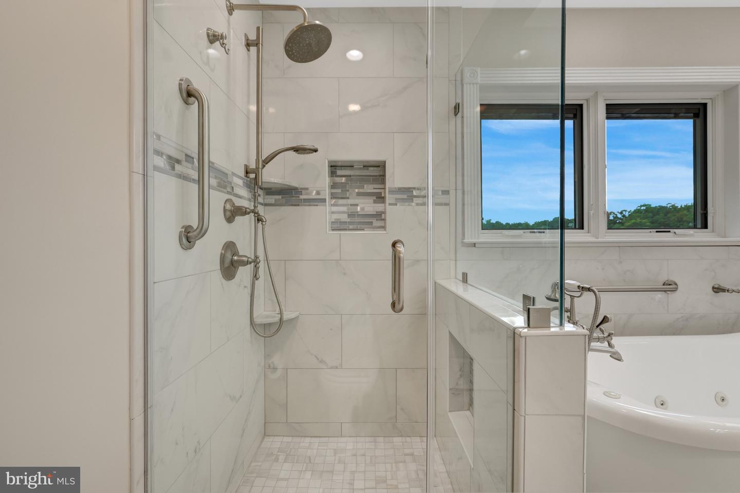11088 GLADE CT, RESTON, Virginia 20191, 3 Bedrooms Bedrooms, 15 Rooms Rooms,3 BathroomsBathrooms,Residential,For sale,11088 GLADE CT,VAFX2265286 MLS # VAFX2265286