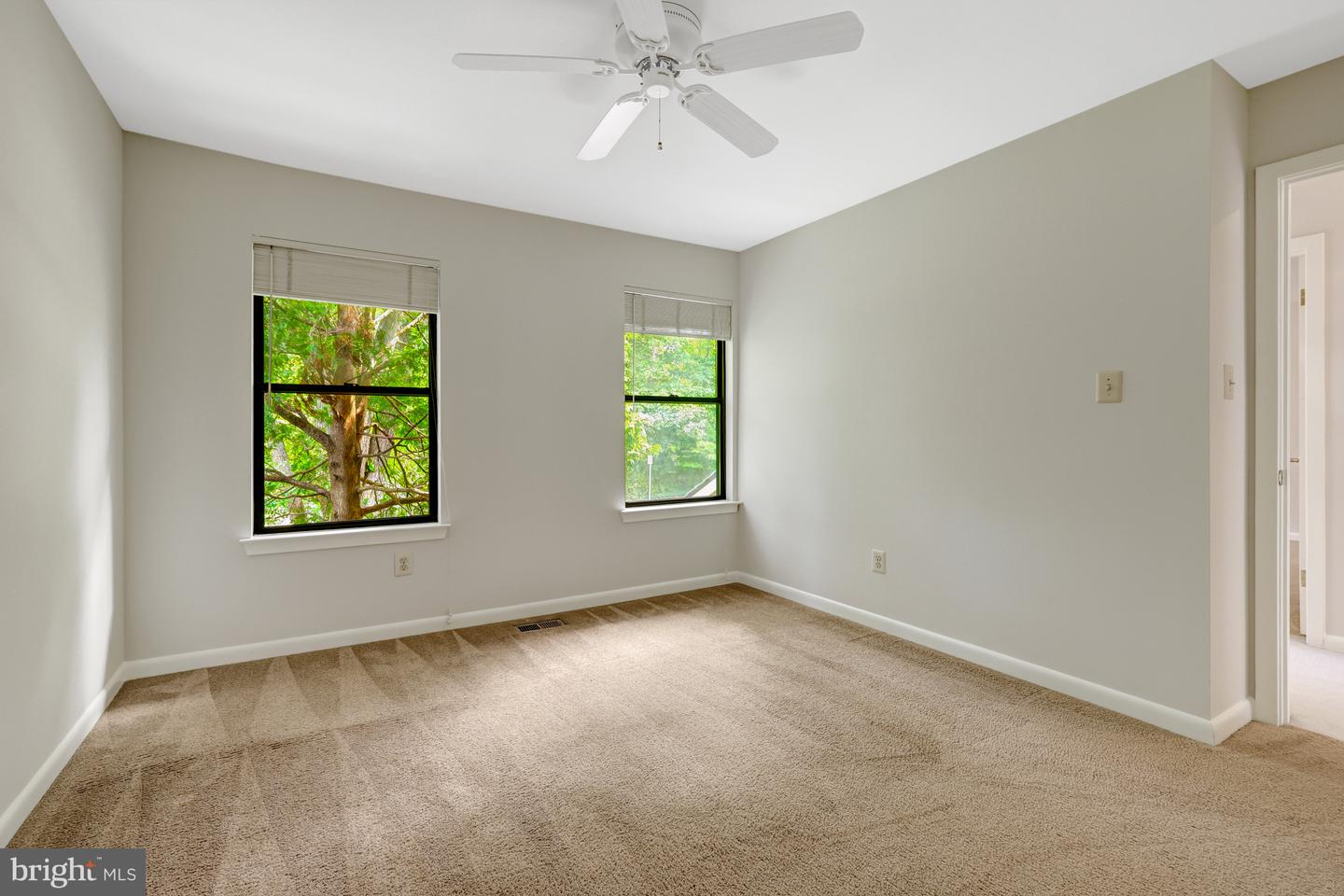 11088 GLADE CT, RESTON, Virginia 20191, 3 Bedrooms Bedrooms, 15 Rooms Rooms,3 BathroomsBathrooms,Residential,For sale,11088 GLADE CT,VAFX2265286 MLS # VAFX2265286