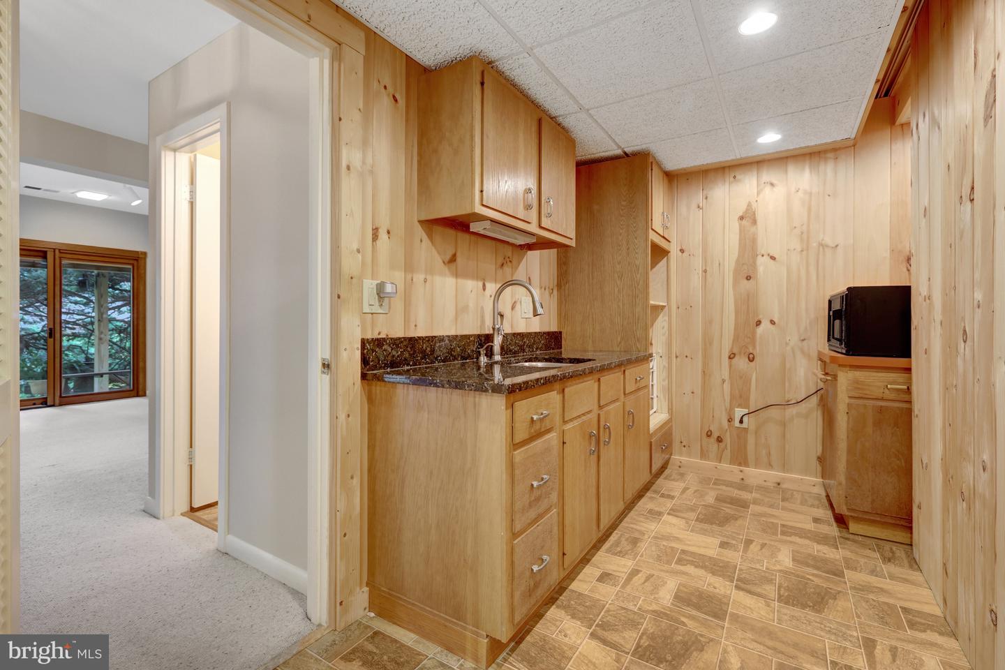 11088 GLADE CT, RESTON, Virginia 20191, 3 Bedrooms Bedrooms, 15 Rooms Rooms,3 BathroomsBathrooms,Residential,For sale,11088 GLADE CT,VAFX2265286 MLS # VAFX2265286
