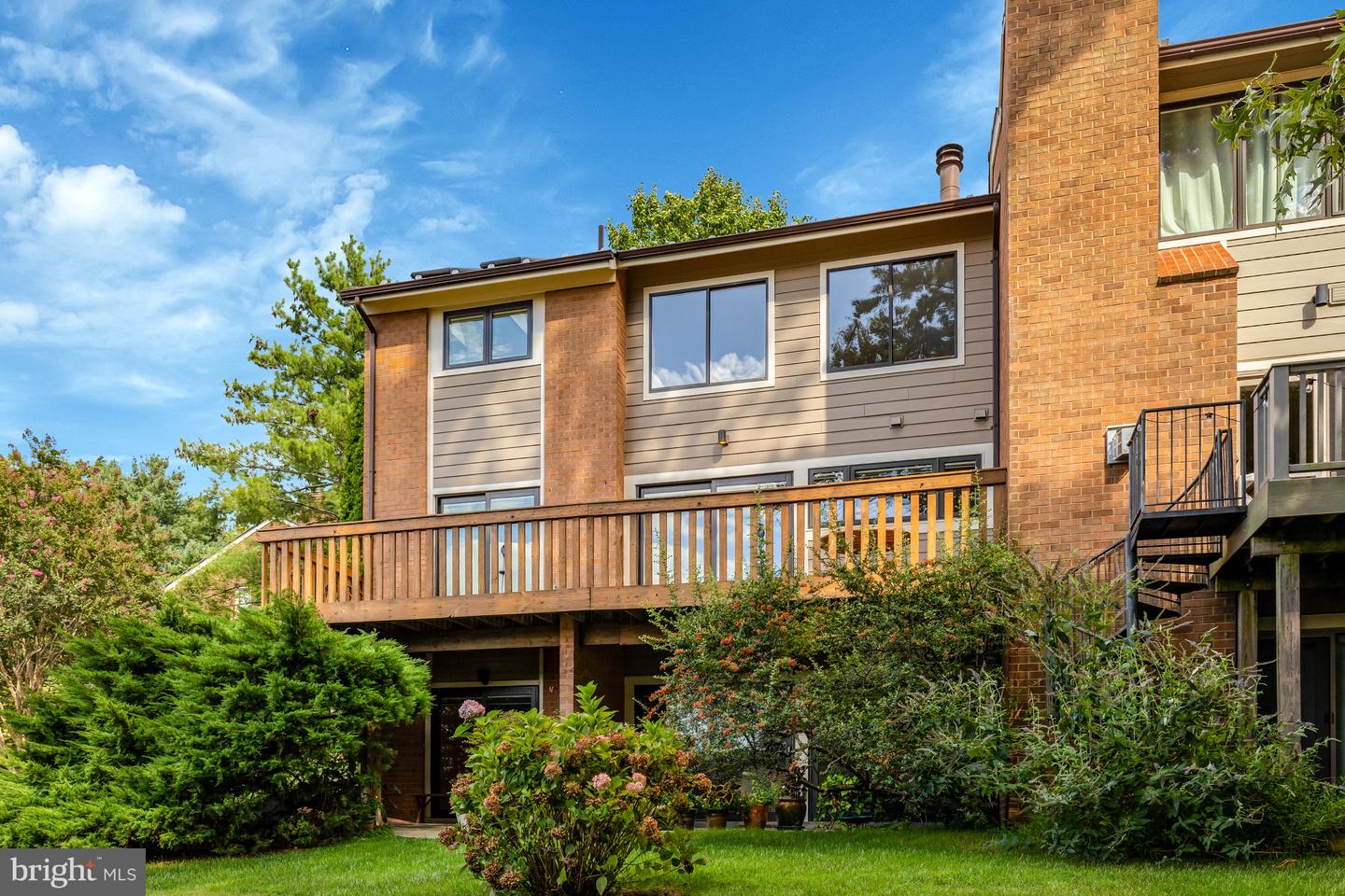 11088 GLADE CT, RESTON, Virginia 20191, 3 Bedrooms Bedrooms, 15 Rooms Rooms,3 BathroomsBathrooms,Residential,For sale,11088 GLADE CT,VAFX2265286 MLS # VAFX2265286