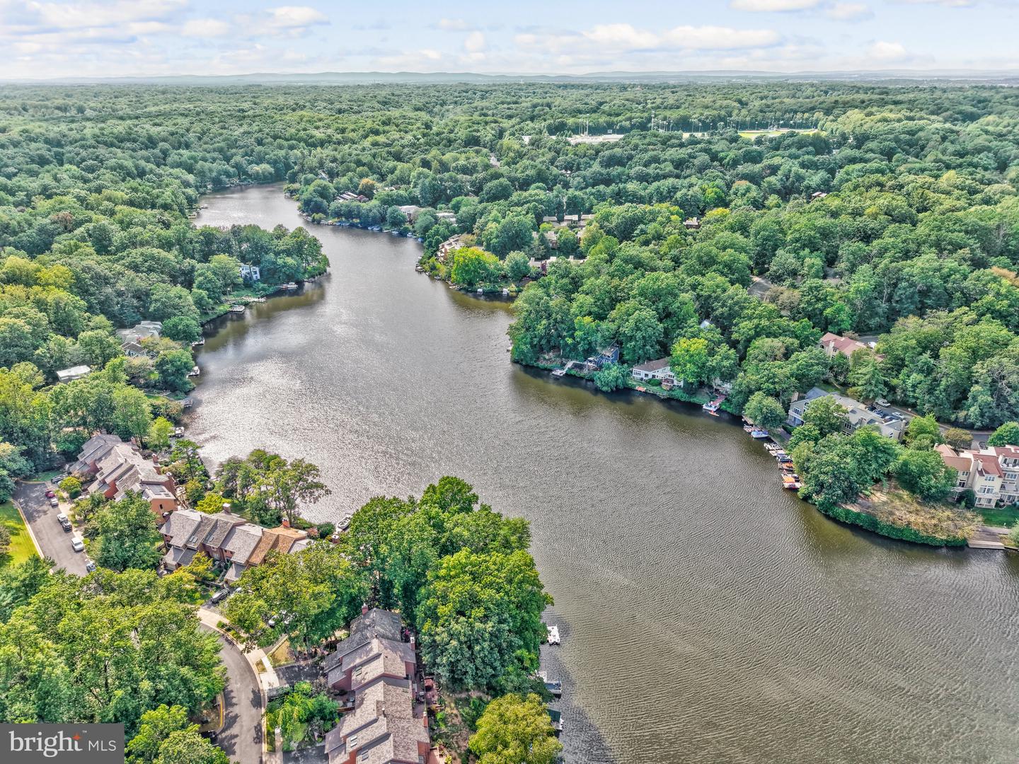 11088 GLADE CT, RESTON, Virginia 20191, 3 Bedrooms Bedrooms, 15 Rooms Rooms,3 BathroomsBathrooms,Residential,For sale,11088 GLADE CT,VAFX2265286 MLS # VAFX2265286